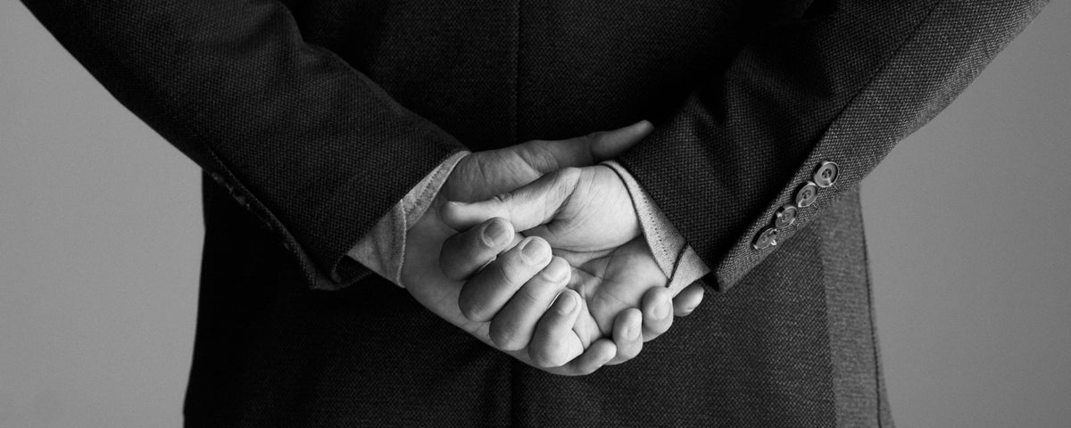 Jacket Sleeve Length Guide for Tall Men: How a Jacket Should Fit
