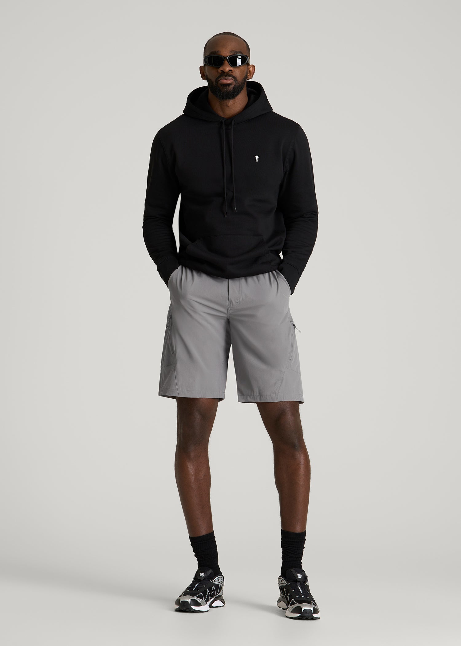 10 Pocket Hiking Short for Tall Men in Pebble Grey