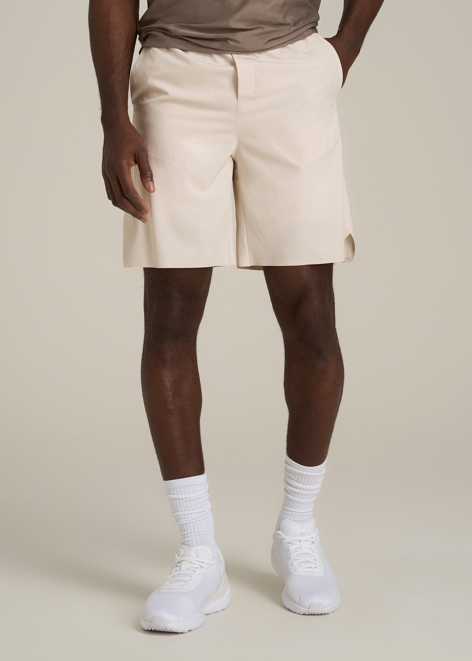 2-in-1 Featherweight Running Short for Tall Men in Light Stone