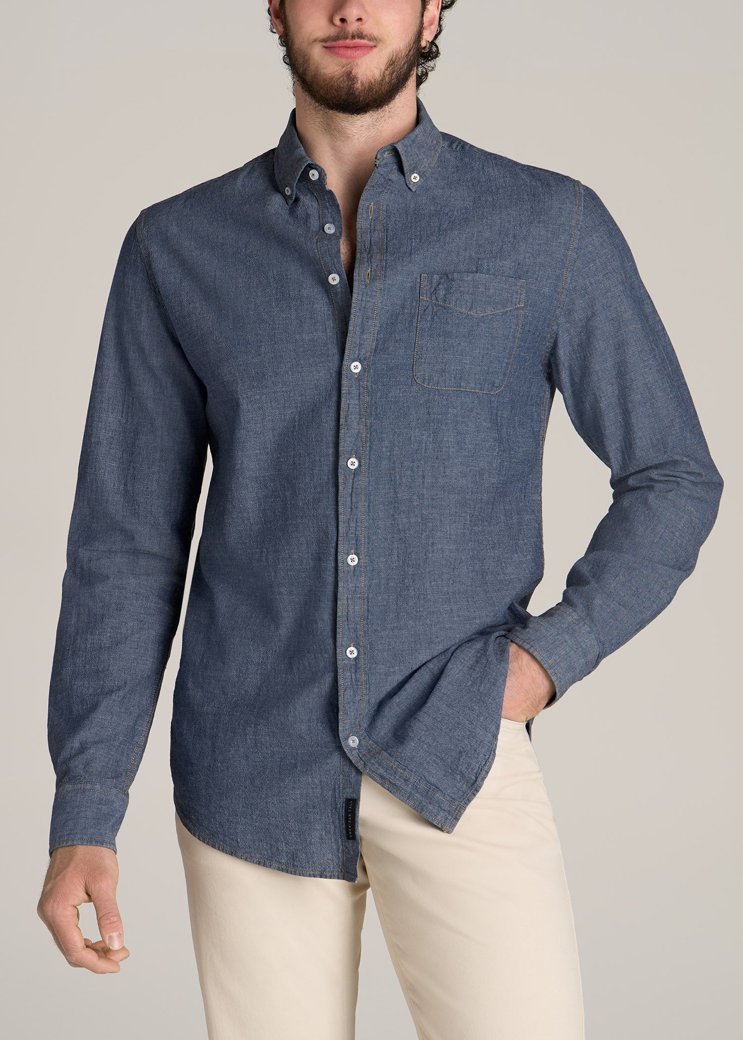 Chambray Shirt in Untucked Fit