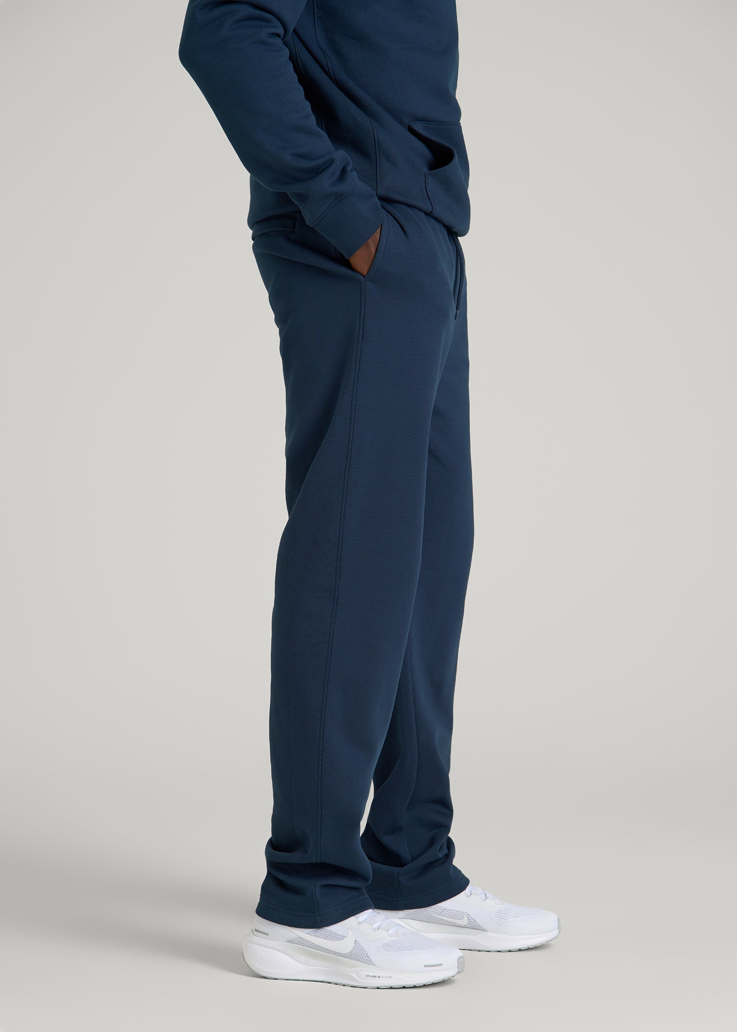 Core Motion Fleece Straight Leg Sweatpants for Tall Men in Navy Blue