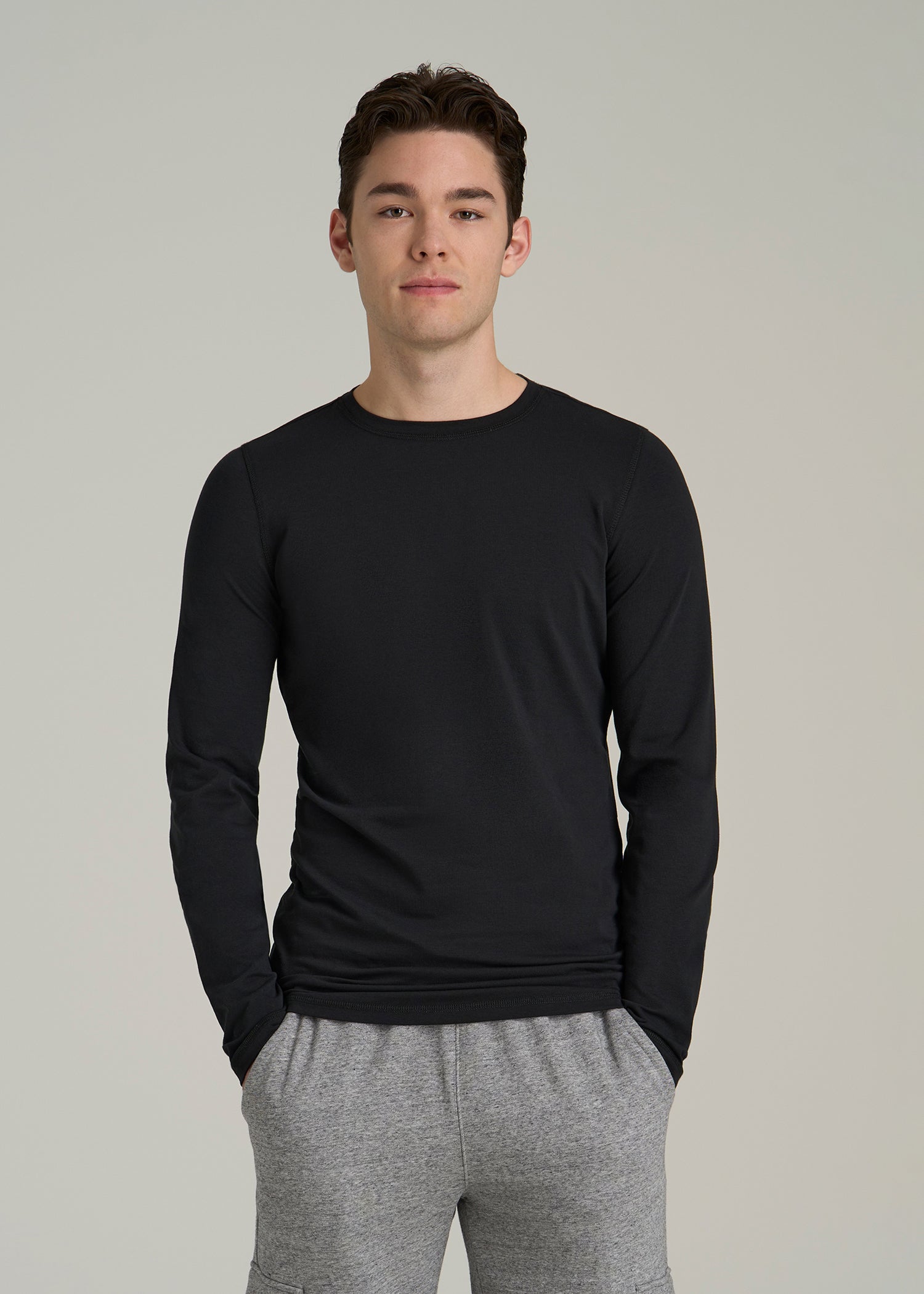 Long Sleeve Slim Fit Shirt: Tall Men's Long Sleeve Black Tee