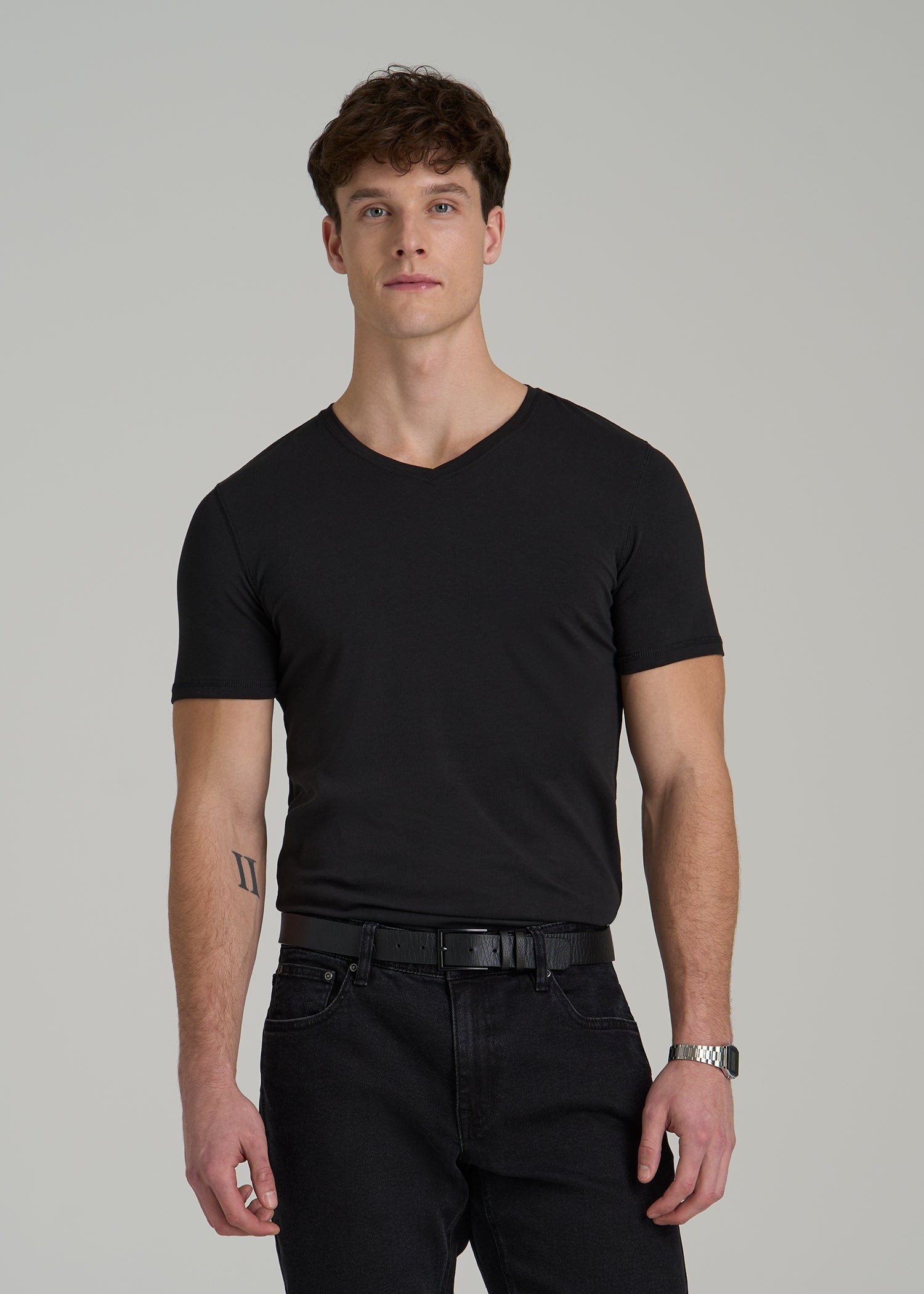 Tall Slim Tees: Black Slim-Fit V-Neck Men's Tee American Tall