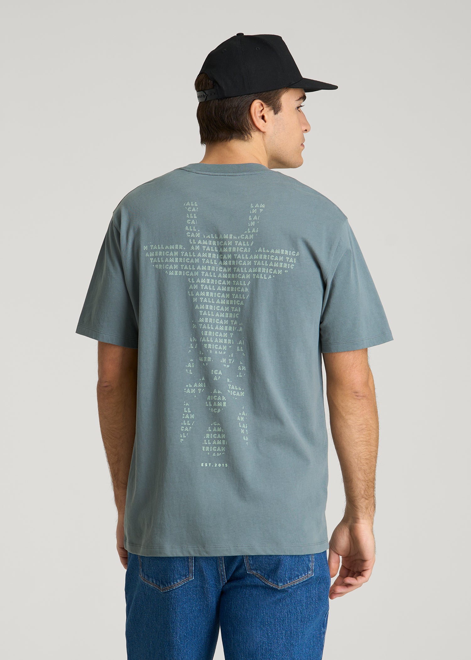 Giraffe Graphic Tee for Tall Men in Trooper
