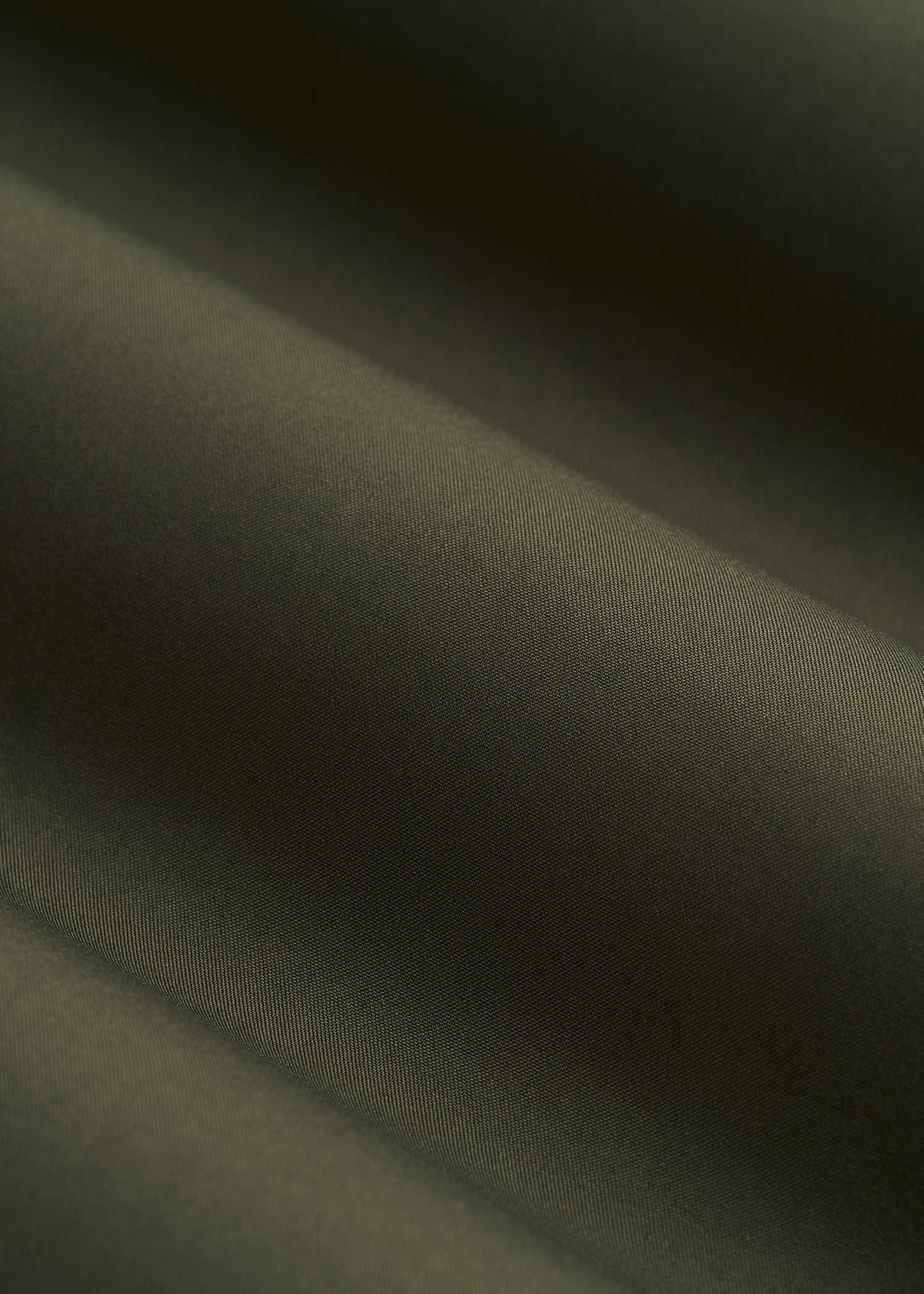 Lightweight Rain Jacket for Tall Men in Dark Olive Green