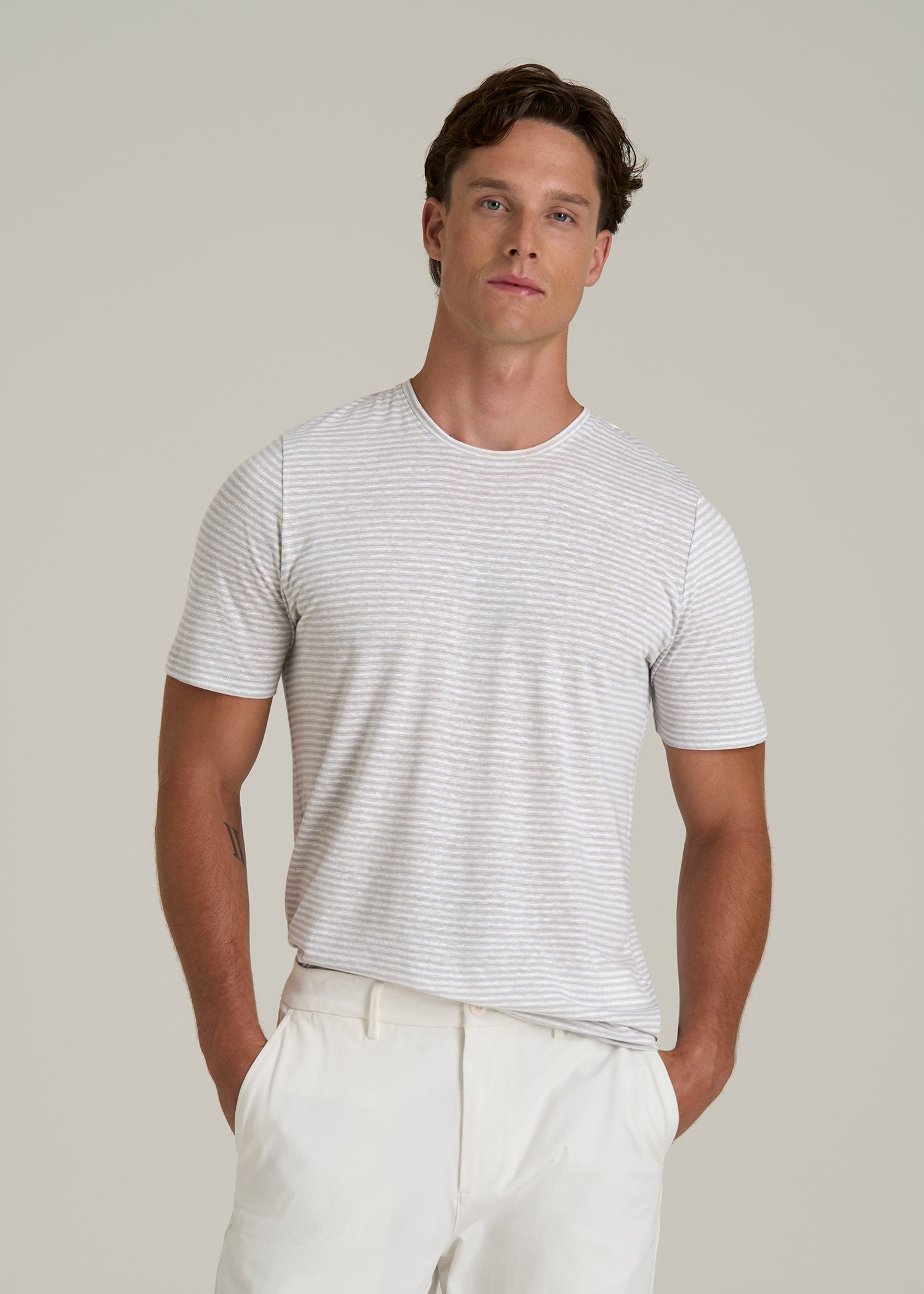 Linen Crewneck T-Shirt for Tall Men in Grey and White Mini Stripe