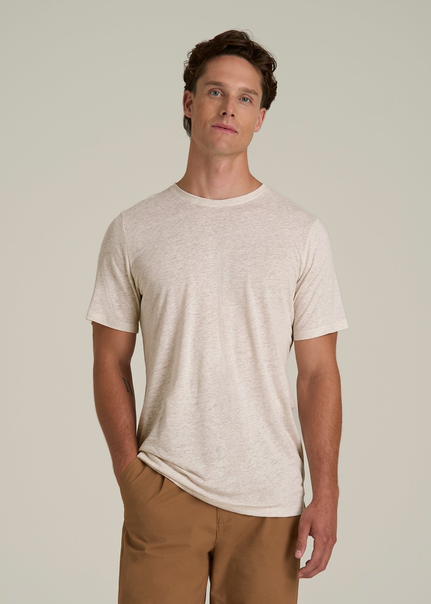 Linen Crewneck T-Shirt for Tall Men in Heathered Oatmeal