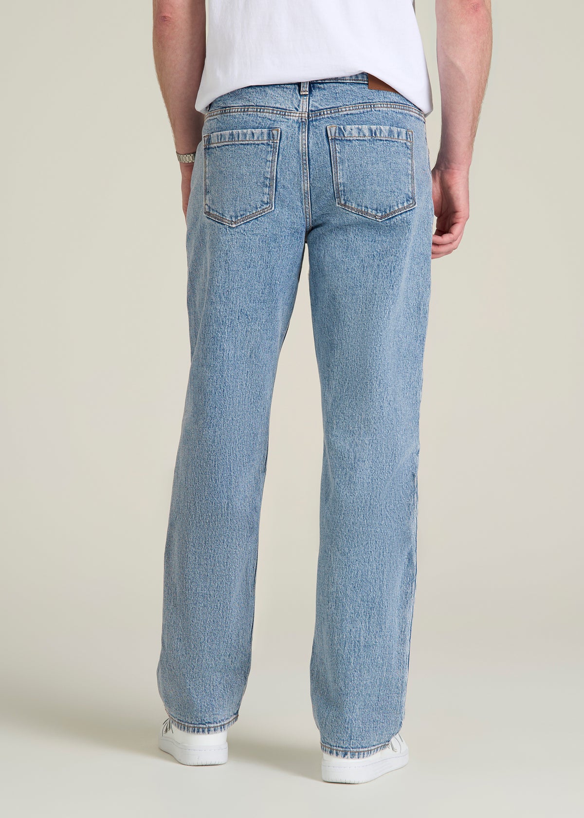 Loose Fit Jeans for Tall Men in Perfect Blue