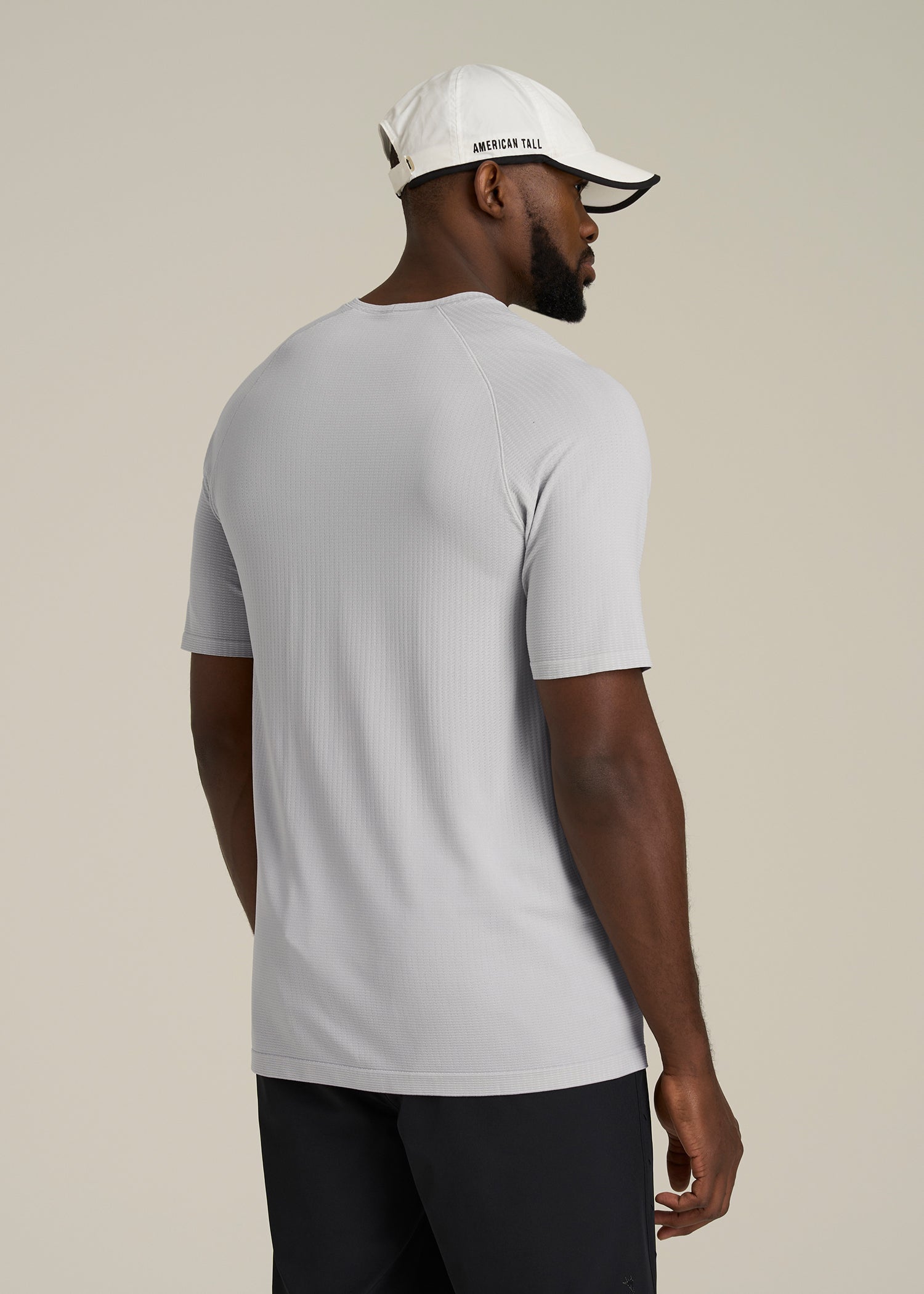 Vented Training Top for Tall Men in Silver Drop