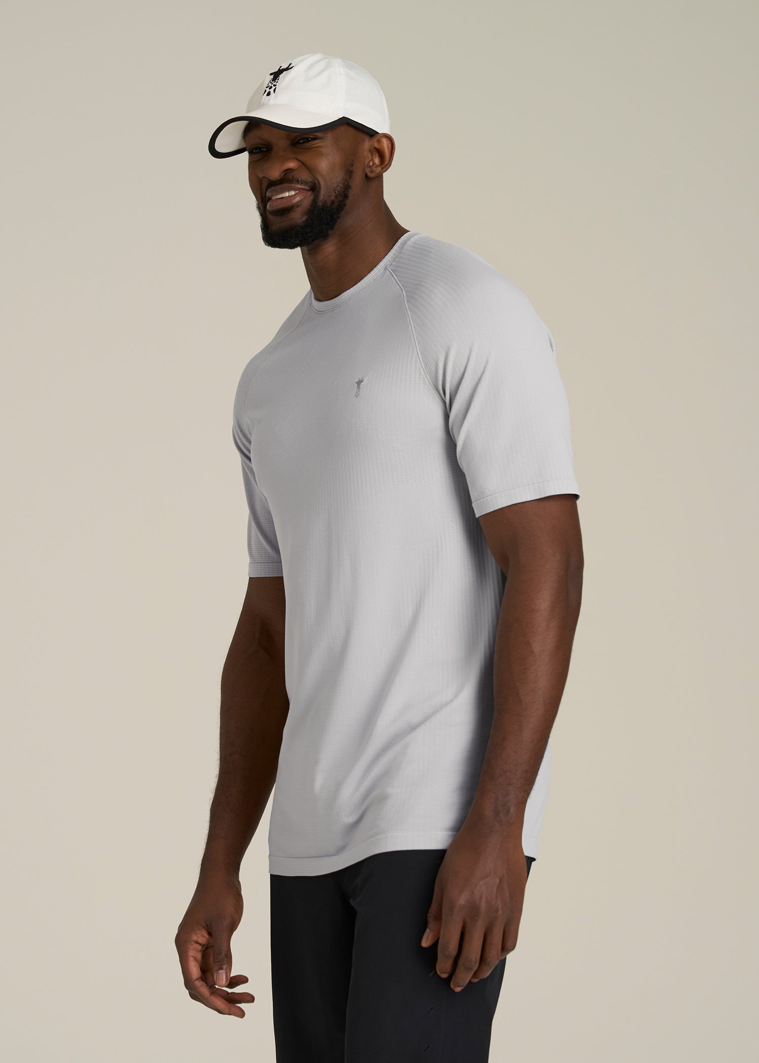 Vented Training Top for Tall Men in Silver Drop