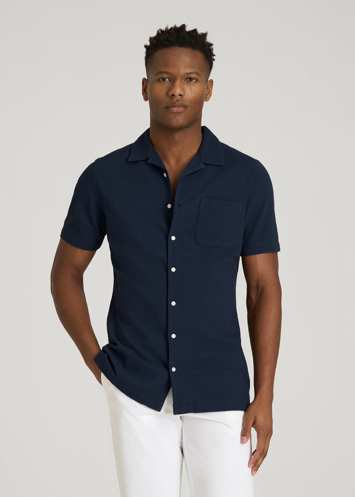 Seersucker Camp Collar Short Sleeve Shirt for Tall Men in Navy Blue