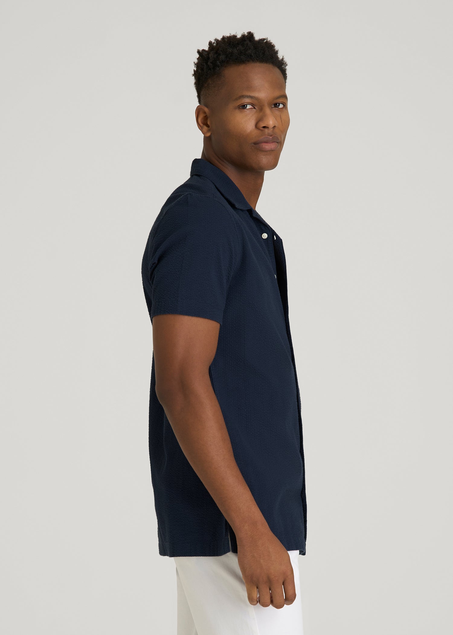 Seersucker Camp Collar Short Sleeve Shirt for Tall Men in Navy Blue
