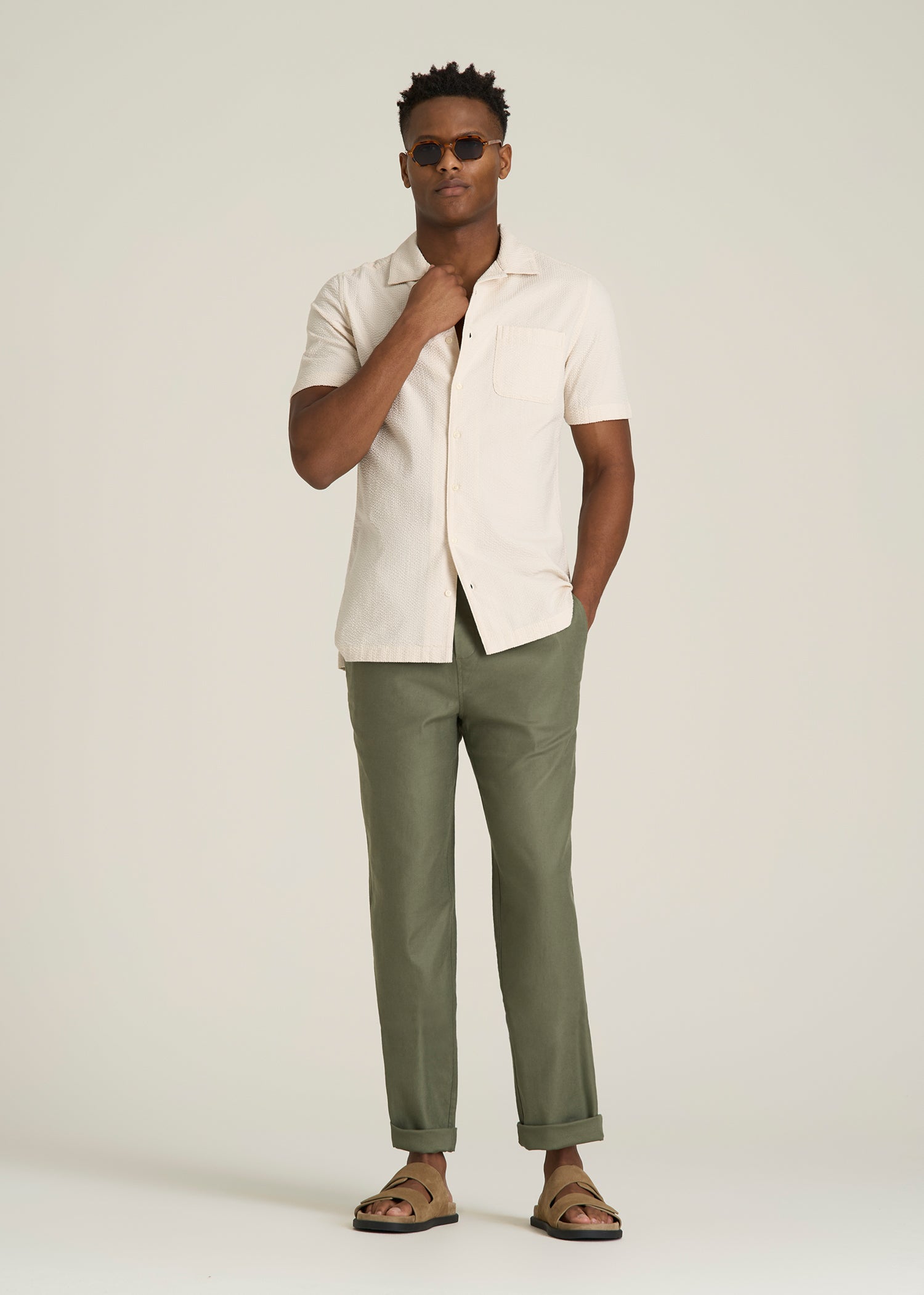 Seersucker Camp Collar Short Sleeve Shirt for Tall Men in White Sand