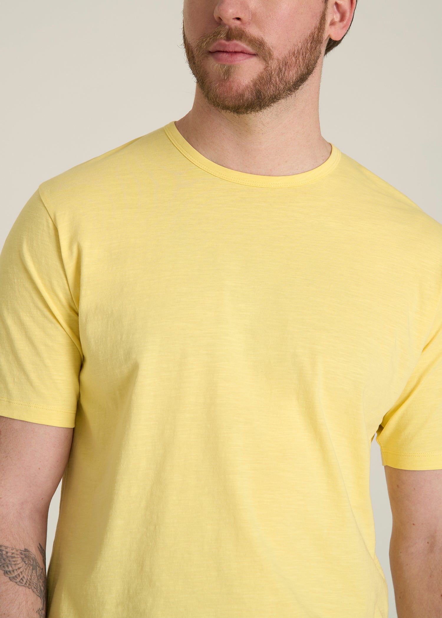 REGULAR-FIT Slub Tee for Tall Men in Lemon Drop