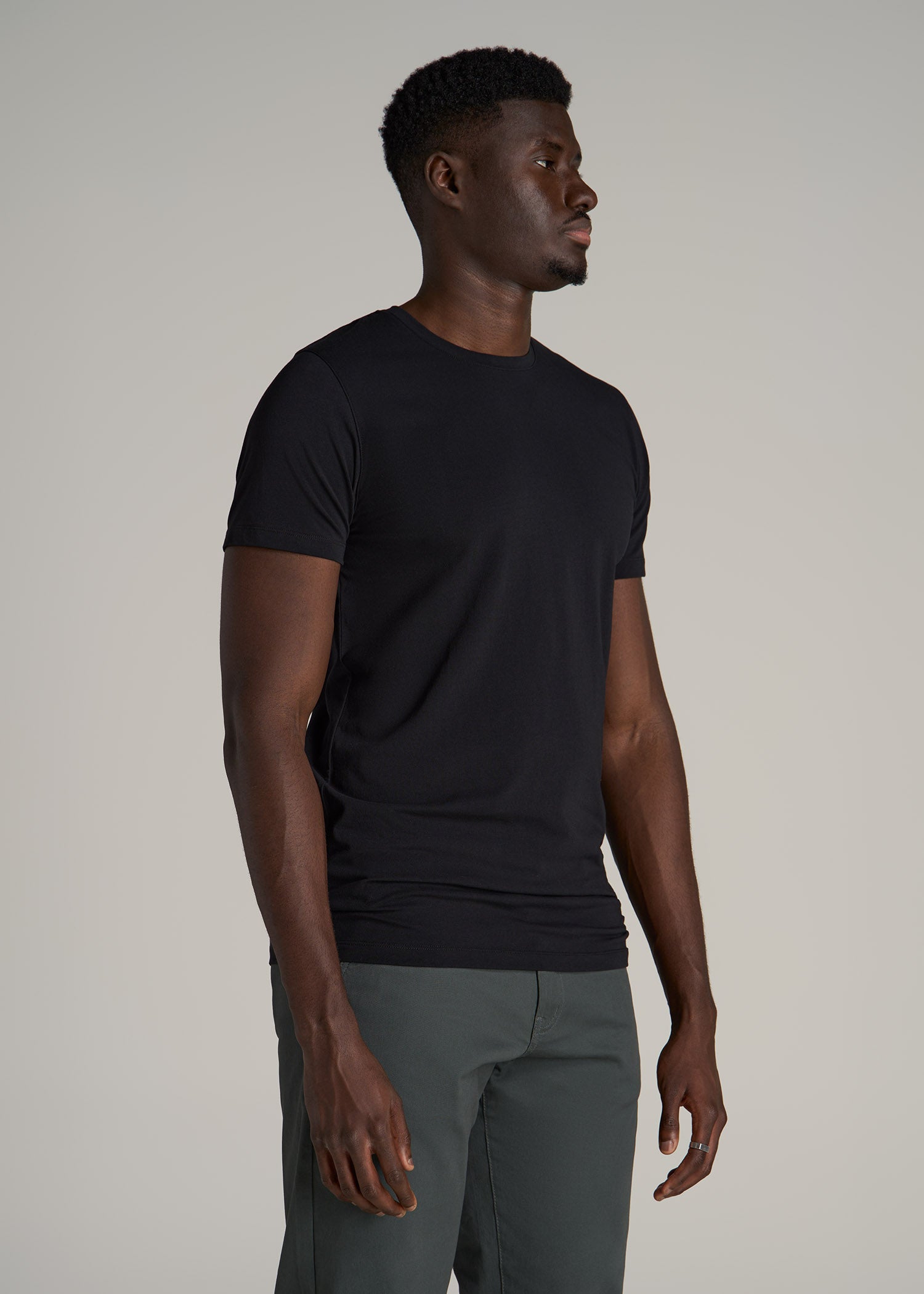 The Essential MODERN-FIT Crewneck Tee for Tall Men in Black