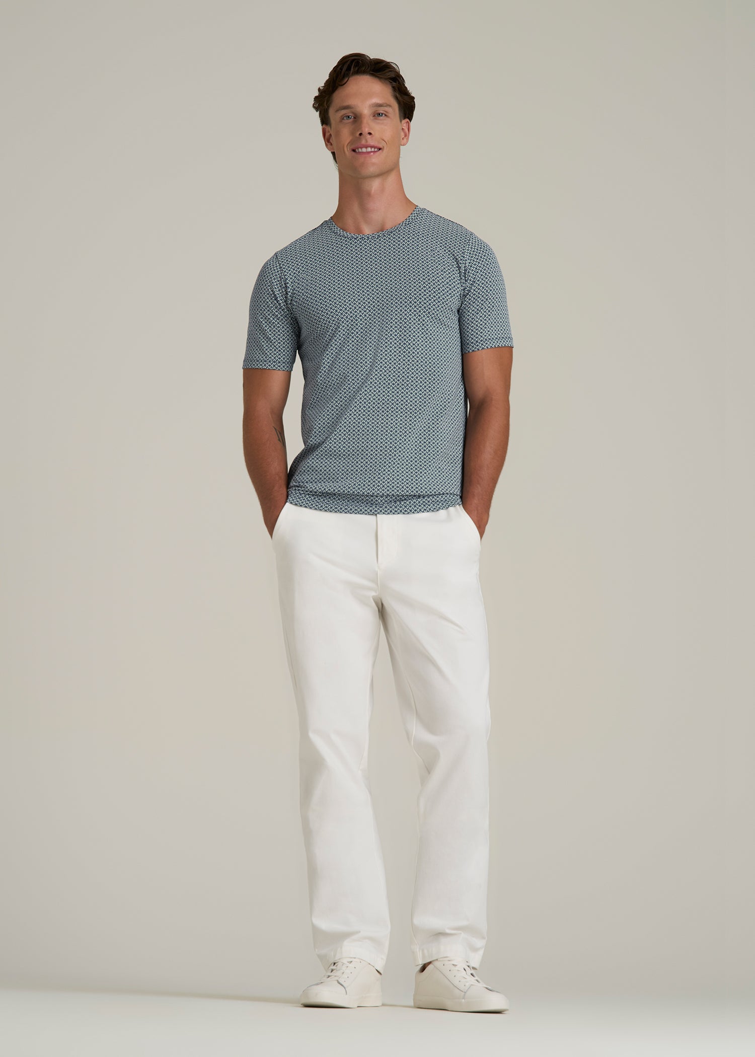 Stretch Pima Cotton Printed Tee for Tall Men in Grey and Blue Geometric