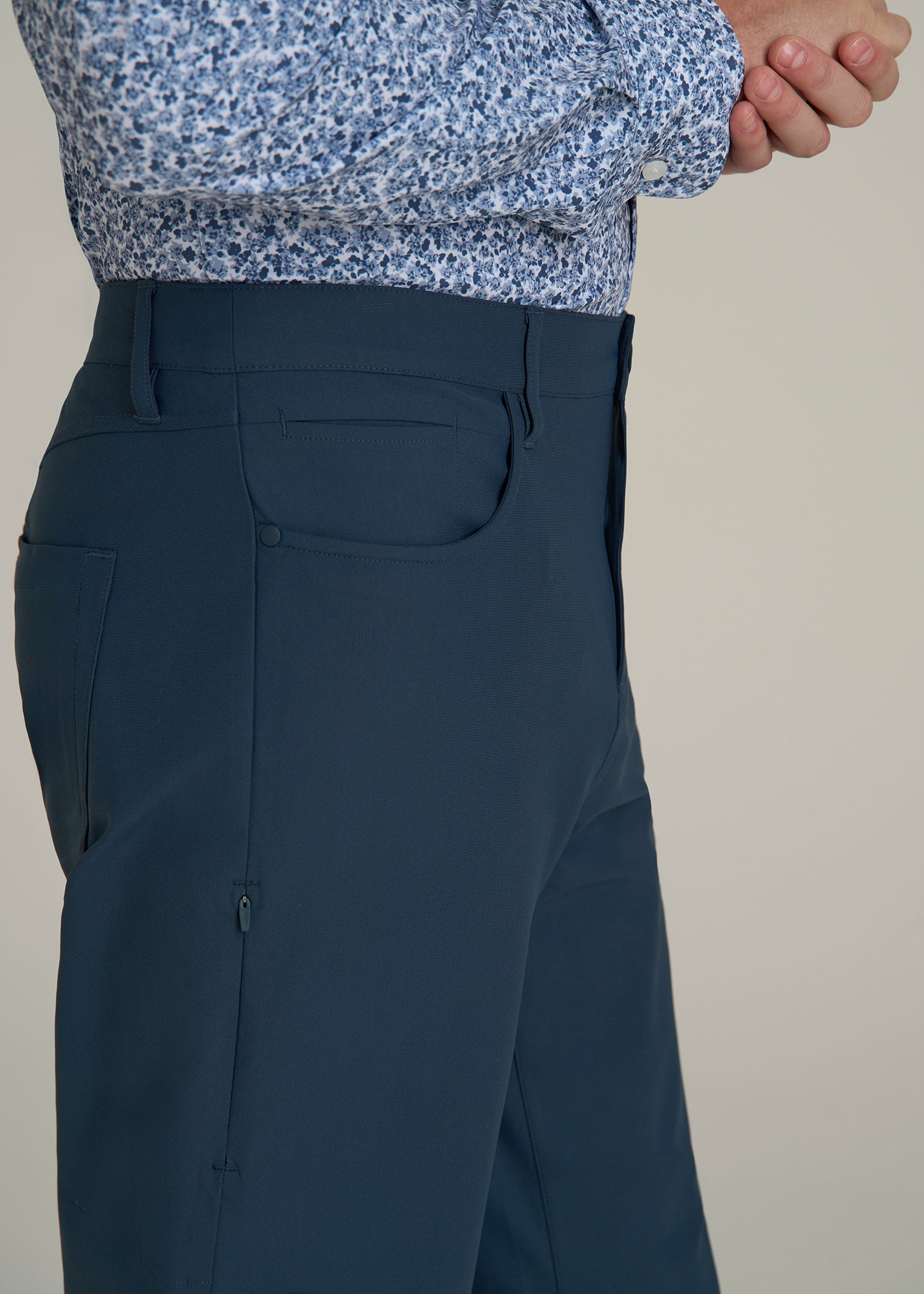 Traveler Pant 2.0 for Tall Men in Navy Blue