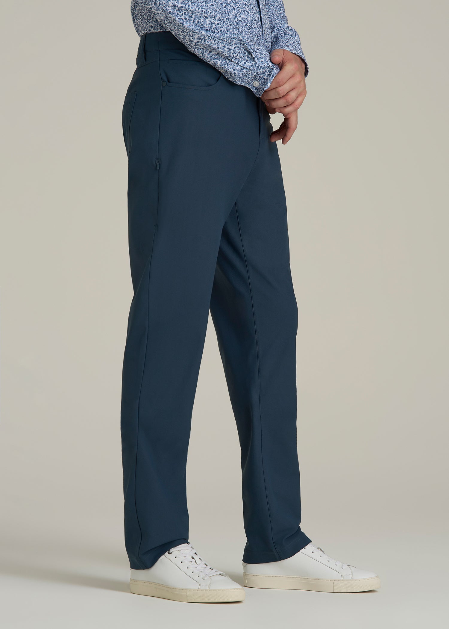 Traveler Pant 2.0 for Tall Men in Navy Blue