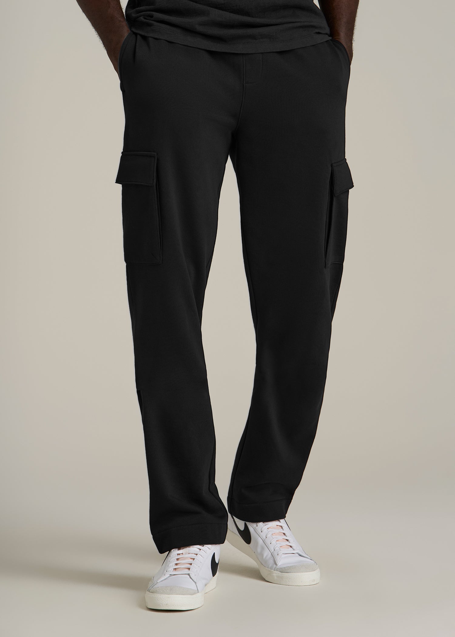 Wearever Fleece Straight Leg Cargo Sweatpant for Tall Men in Black
