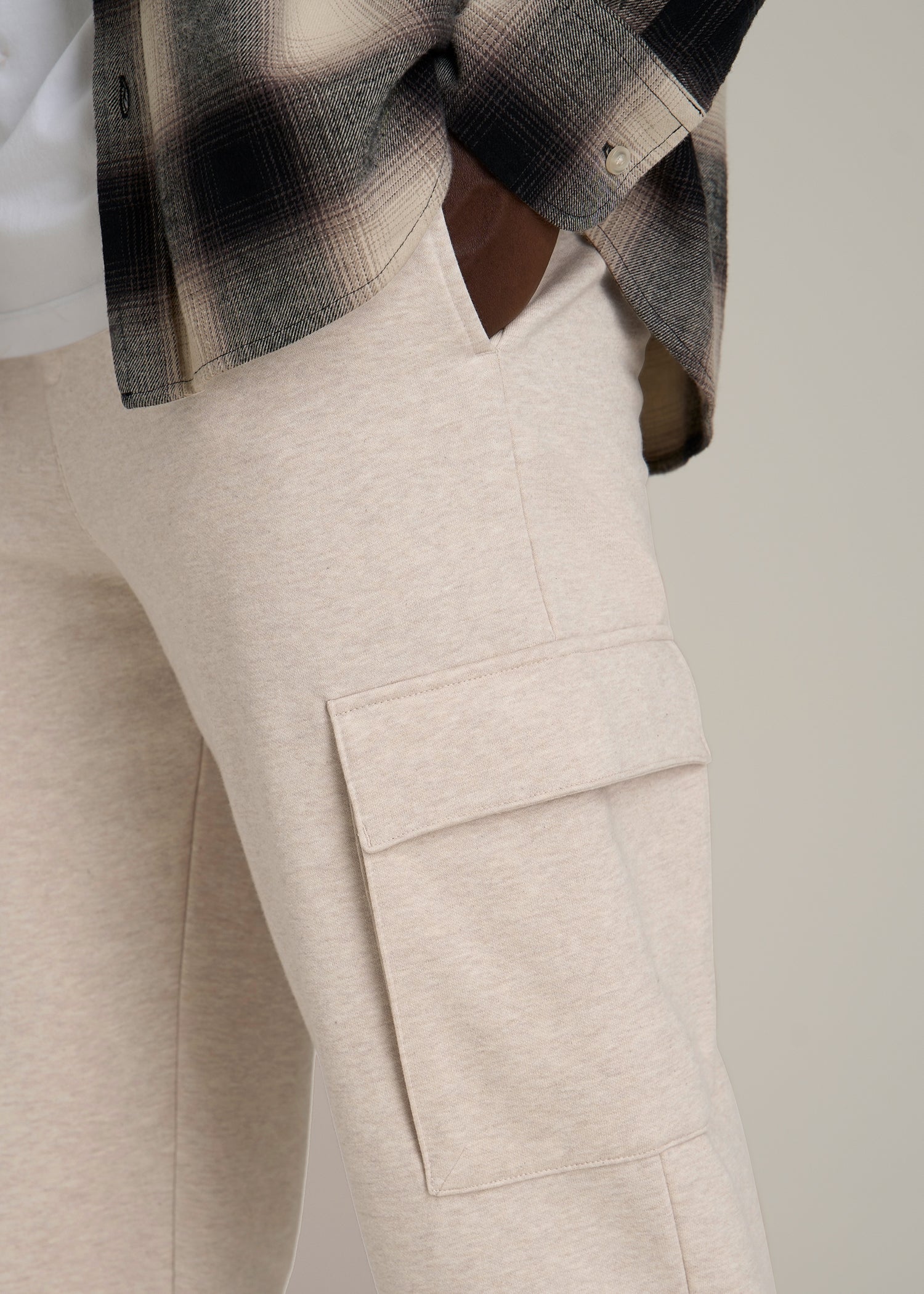 Wearever Fleece Straight Leg Cargo Sweatpant for Tall Men in Oatmeal Mix