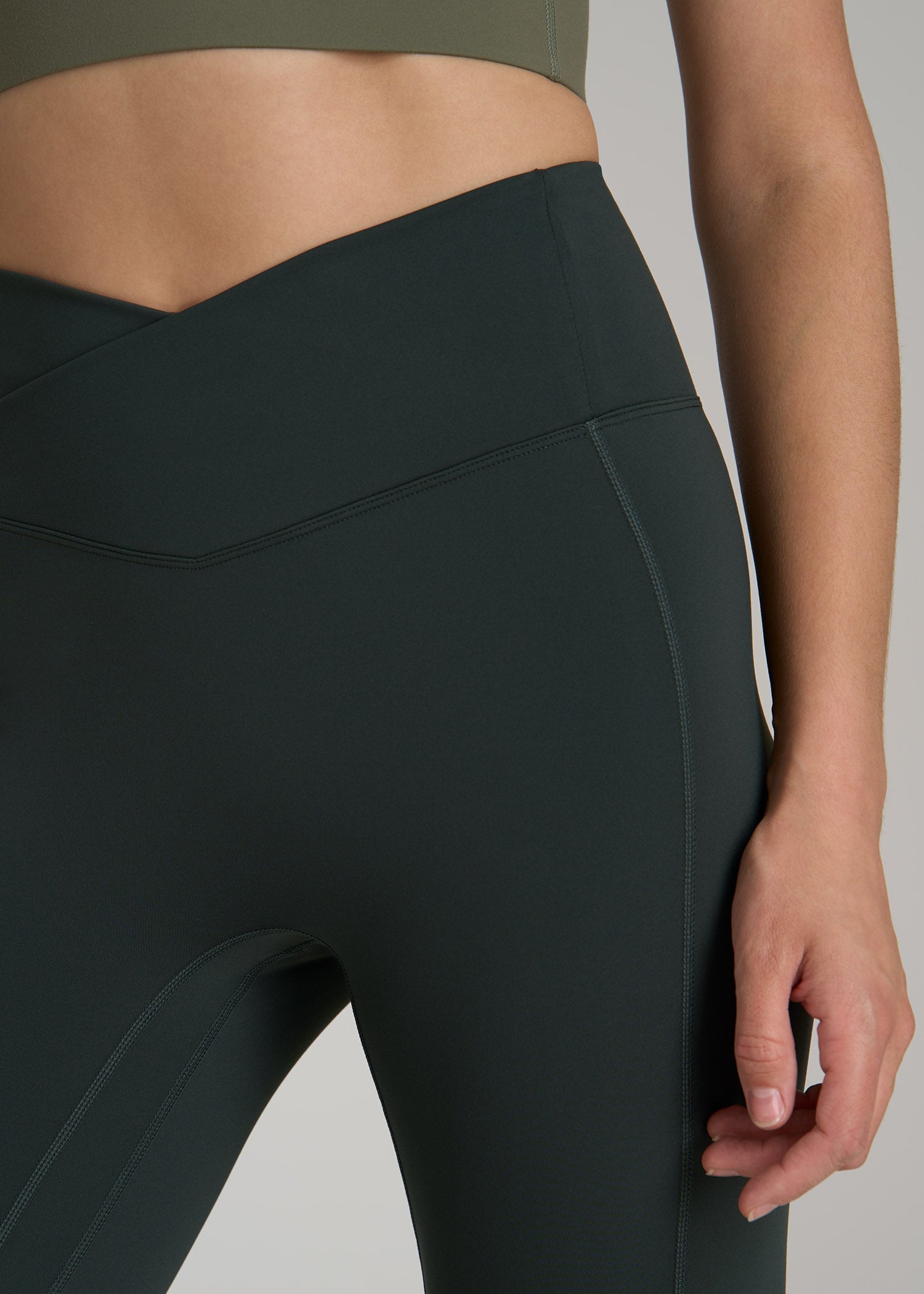 Balance Cross Over Leggings for Tall Women in Pine Grove