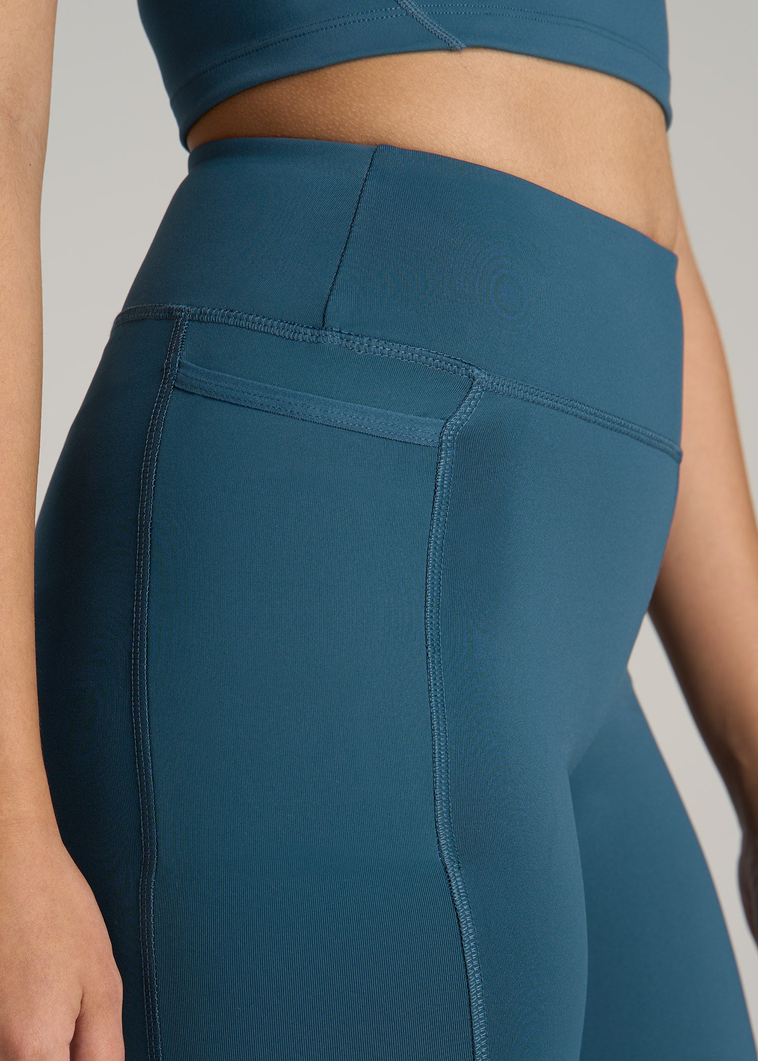 Bella Outer-Pocket Leggings for Tall Women in Deep Water
