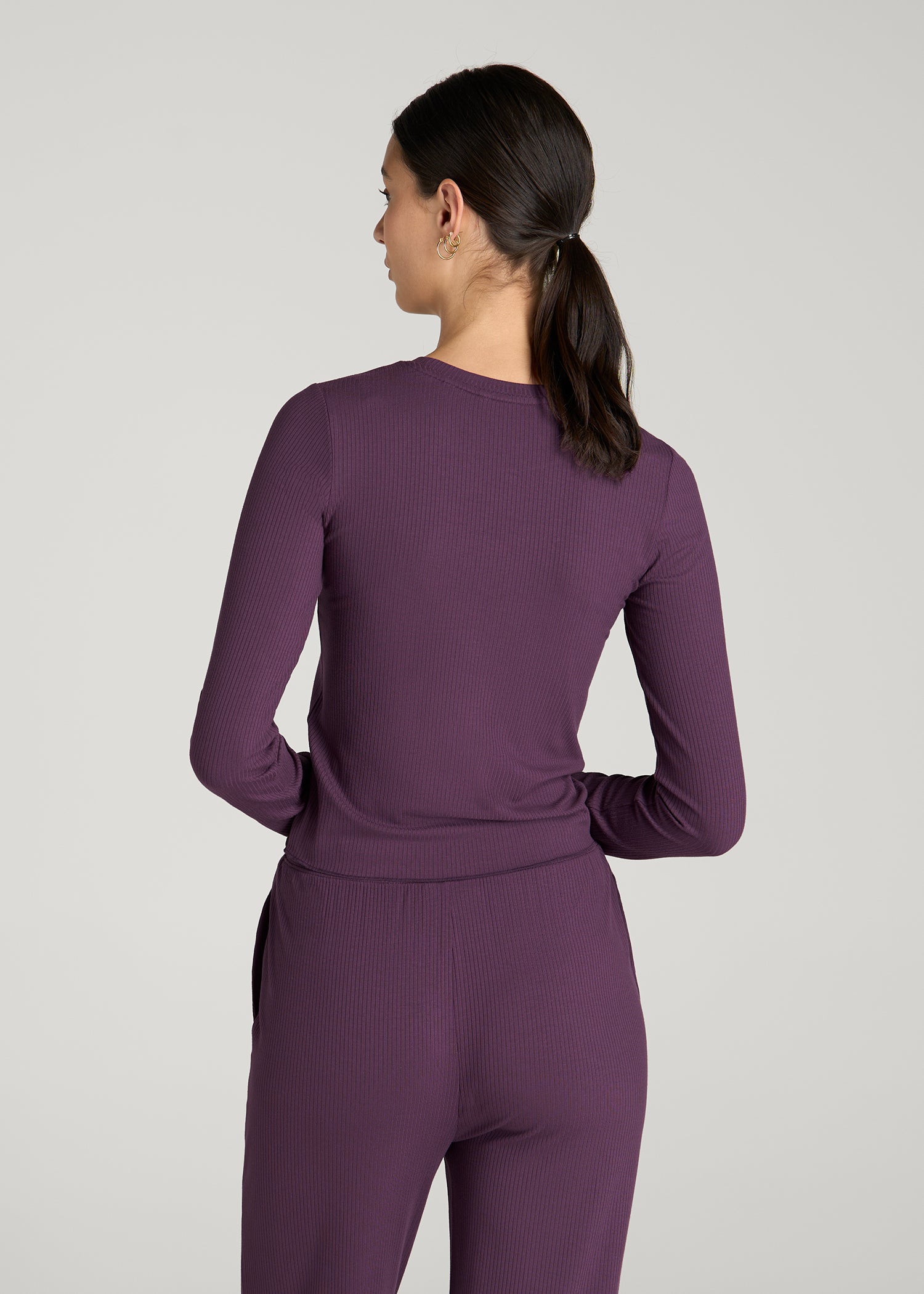 Lightweight Ribbed Cropped Lounge Top for Tall Women in Aubergine