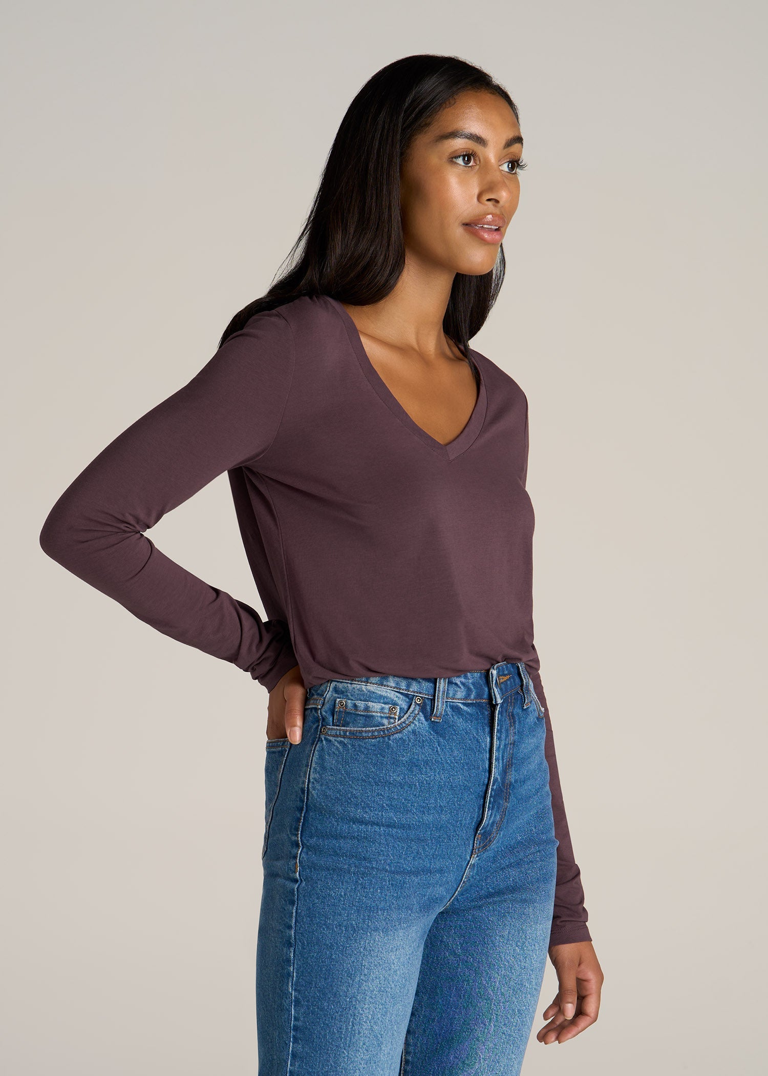 Long Sleeve Scoop V-Neck Tee Shirt for Tall Women in Merlot