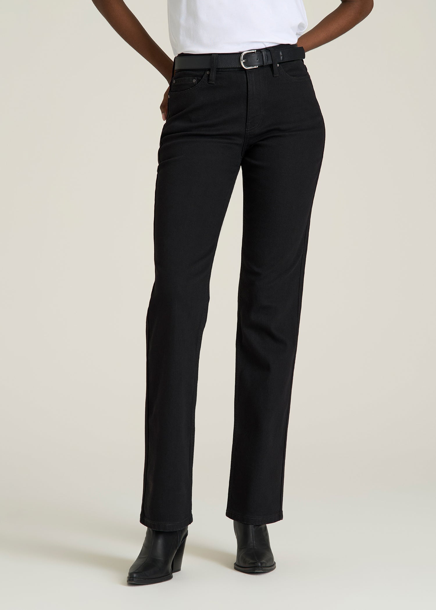 Mid-Rise Straight Fit Jeans for Tall Women in Optimum Black