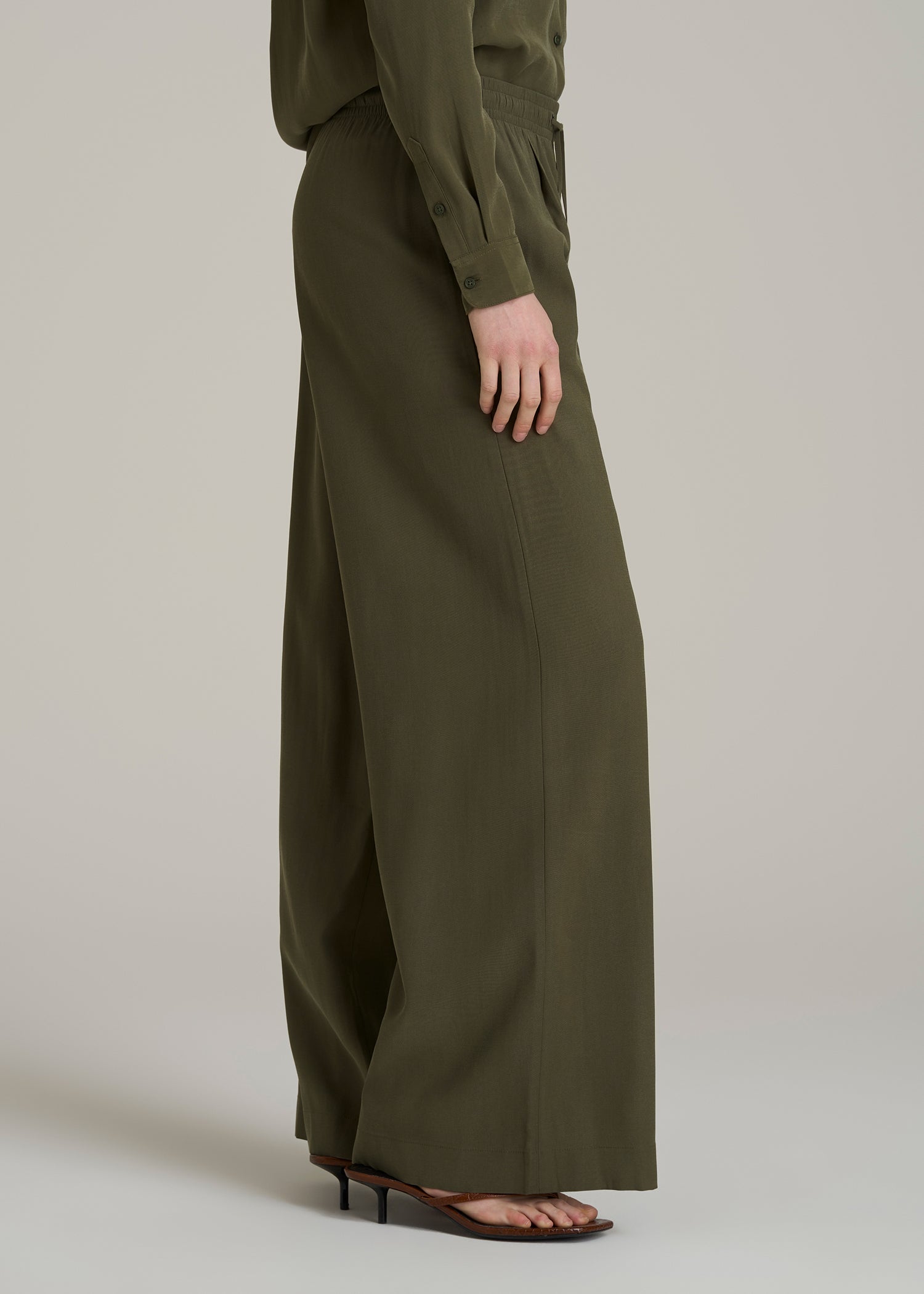 Relaxed Pull-On Pants for Tall Women in Forest Night