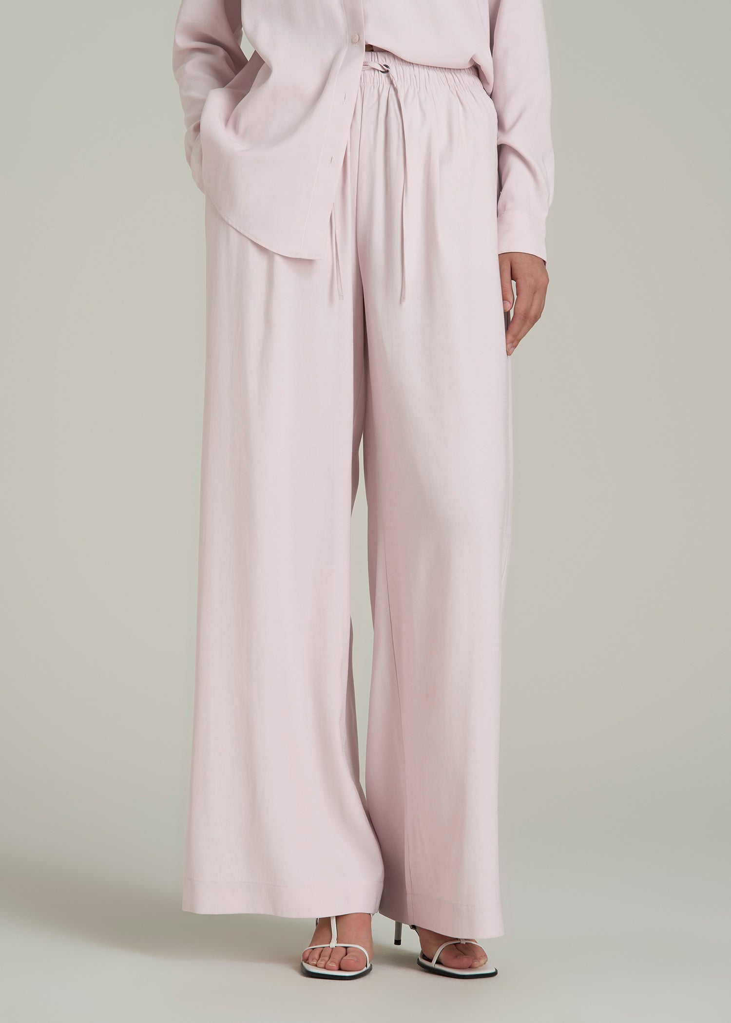 Relaxed Pull-On Pants for Tall Women in Grey Lilac
