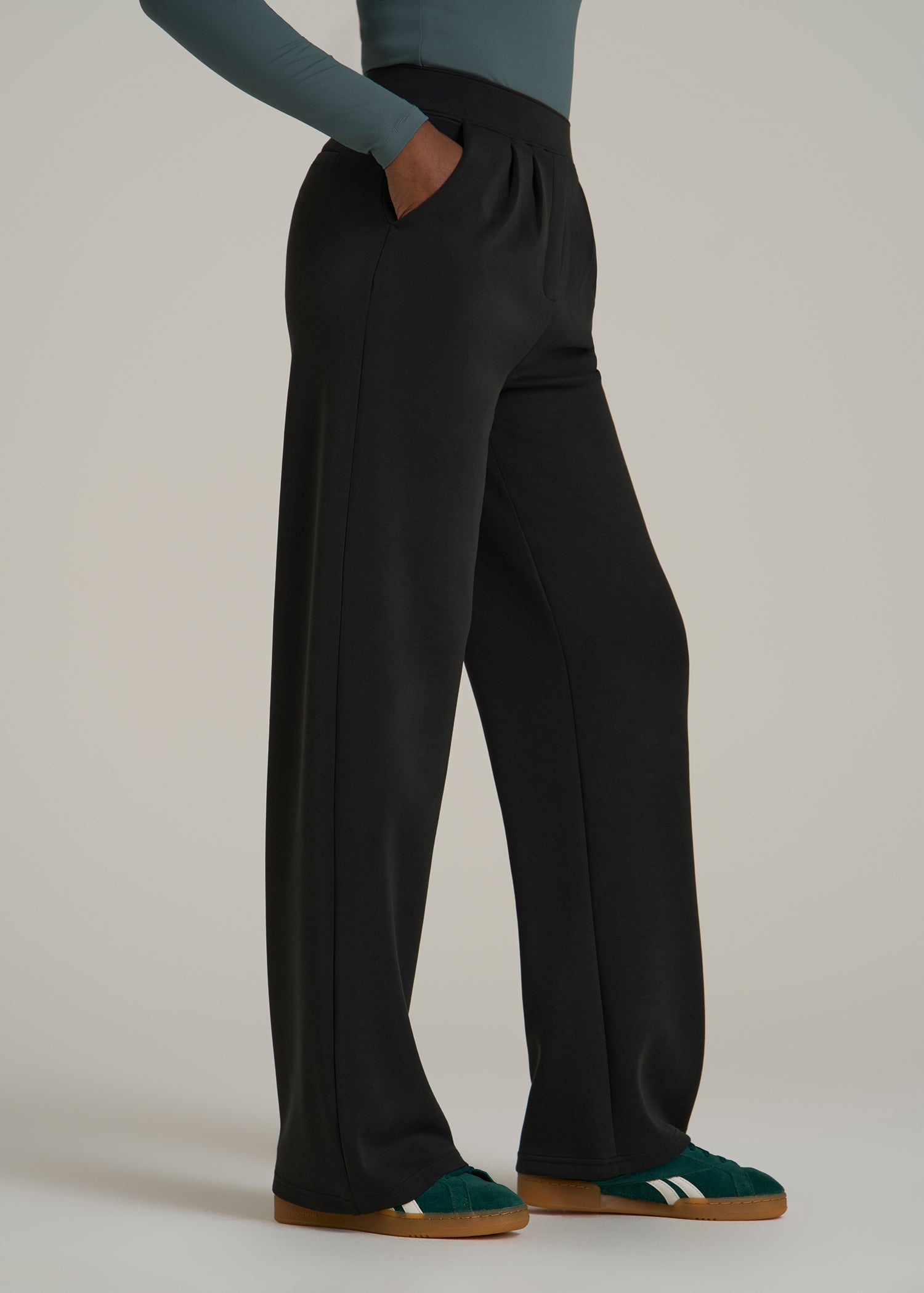 Soft Motion Pleated Wide Leg Pant for Tall Women in Black