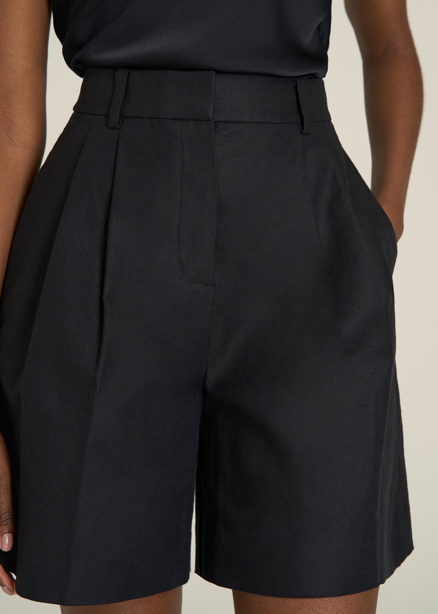 Stretch Cotton Linen Blend Pleated Shorts for Tall Women in Black