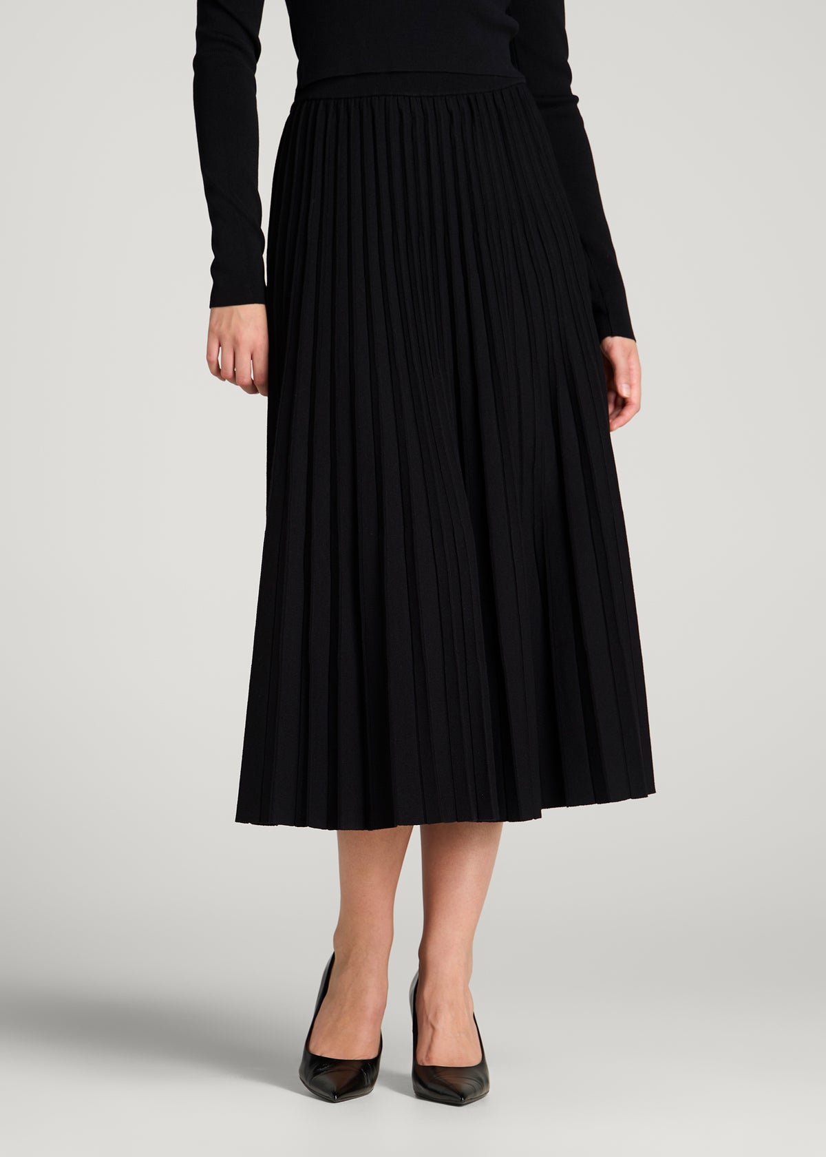 Structured Knit Pleated Midi Skirt for Tall Women in Deep Black