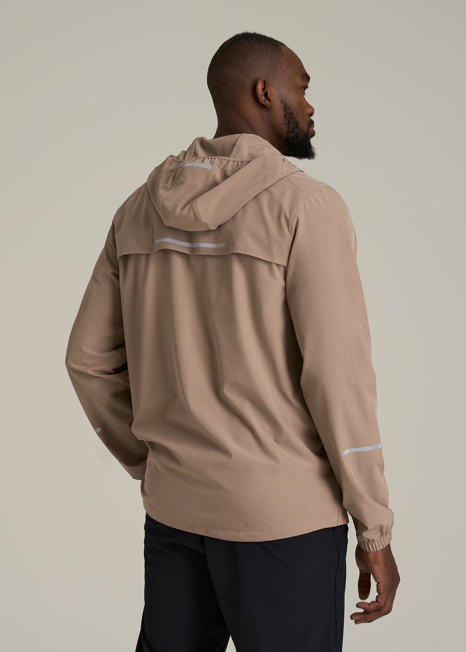 Featherweight Packable Anorak for Tall Men in Dark Sand