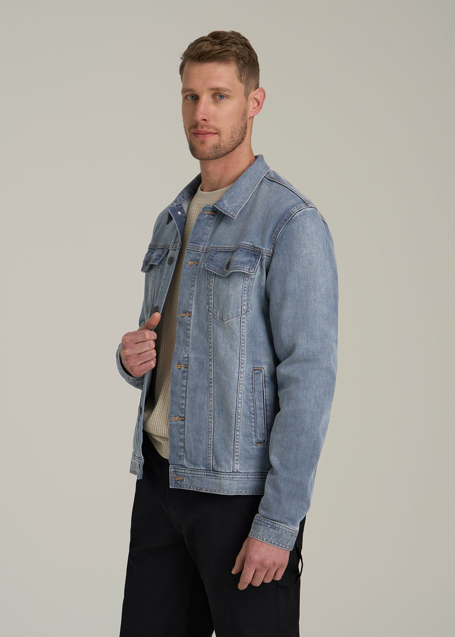 LJ&S Denim Jacket for Tall Men in Medium Blue