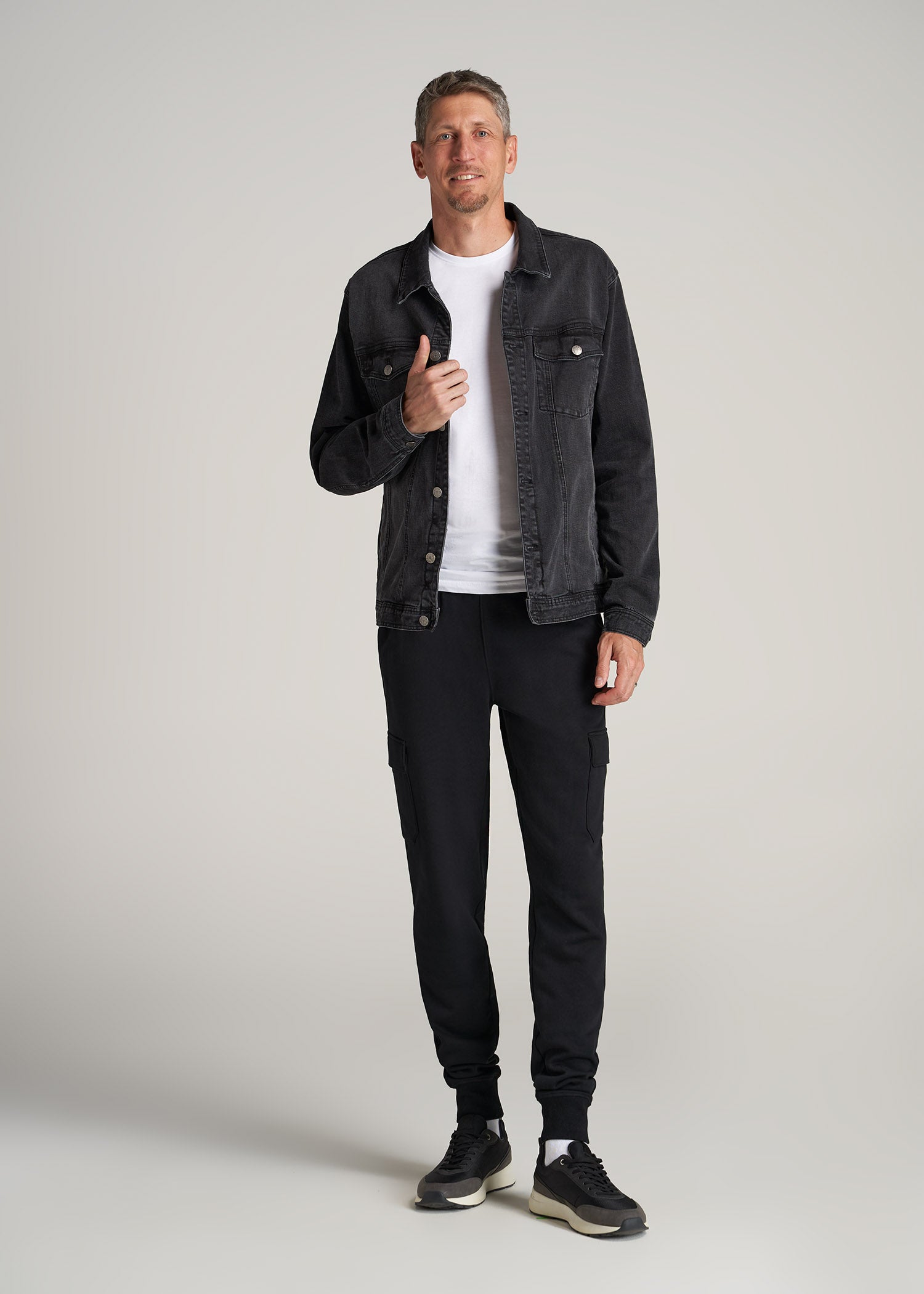 American-Tall-Men-80-20-Fleece-Cargo-Jogger-Black-full