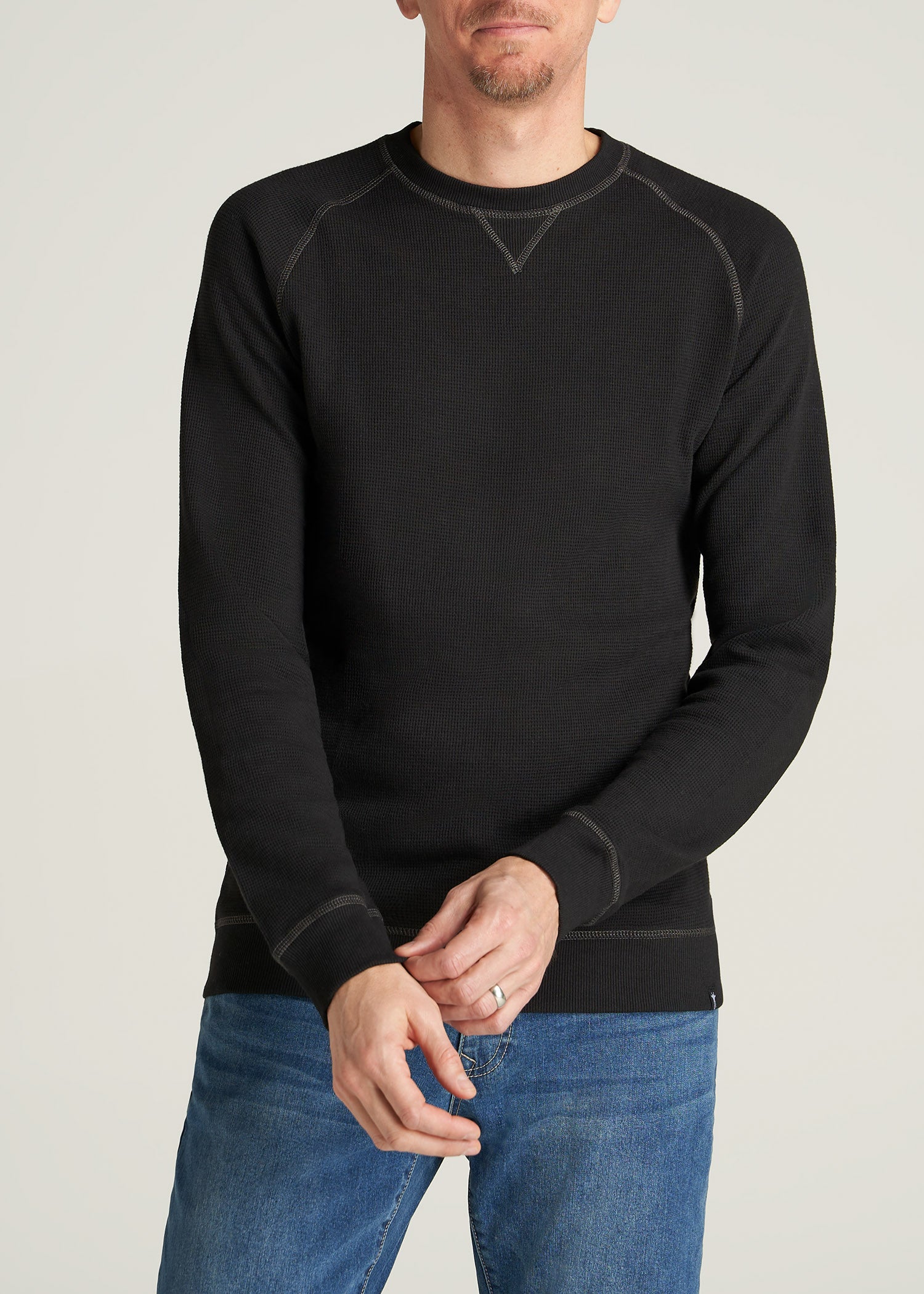 Raglan Crewneck With Ribbed Sleeves and Pocket Detail - Ready-to