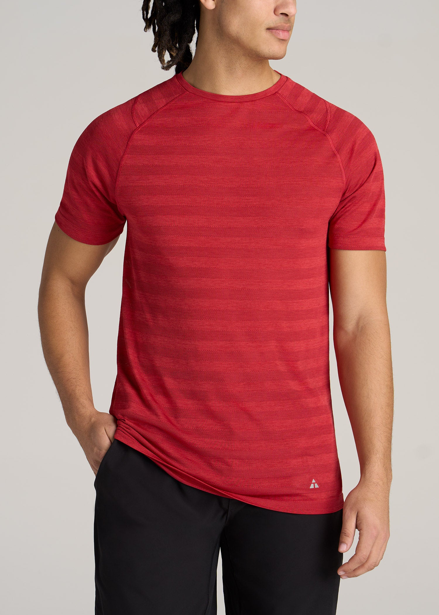 A.T. Performance Modern-Fit Crewneck Raglan Short Sleeve T-Shirt for Tall Men in Red Heather XL / Tall / Red Heather