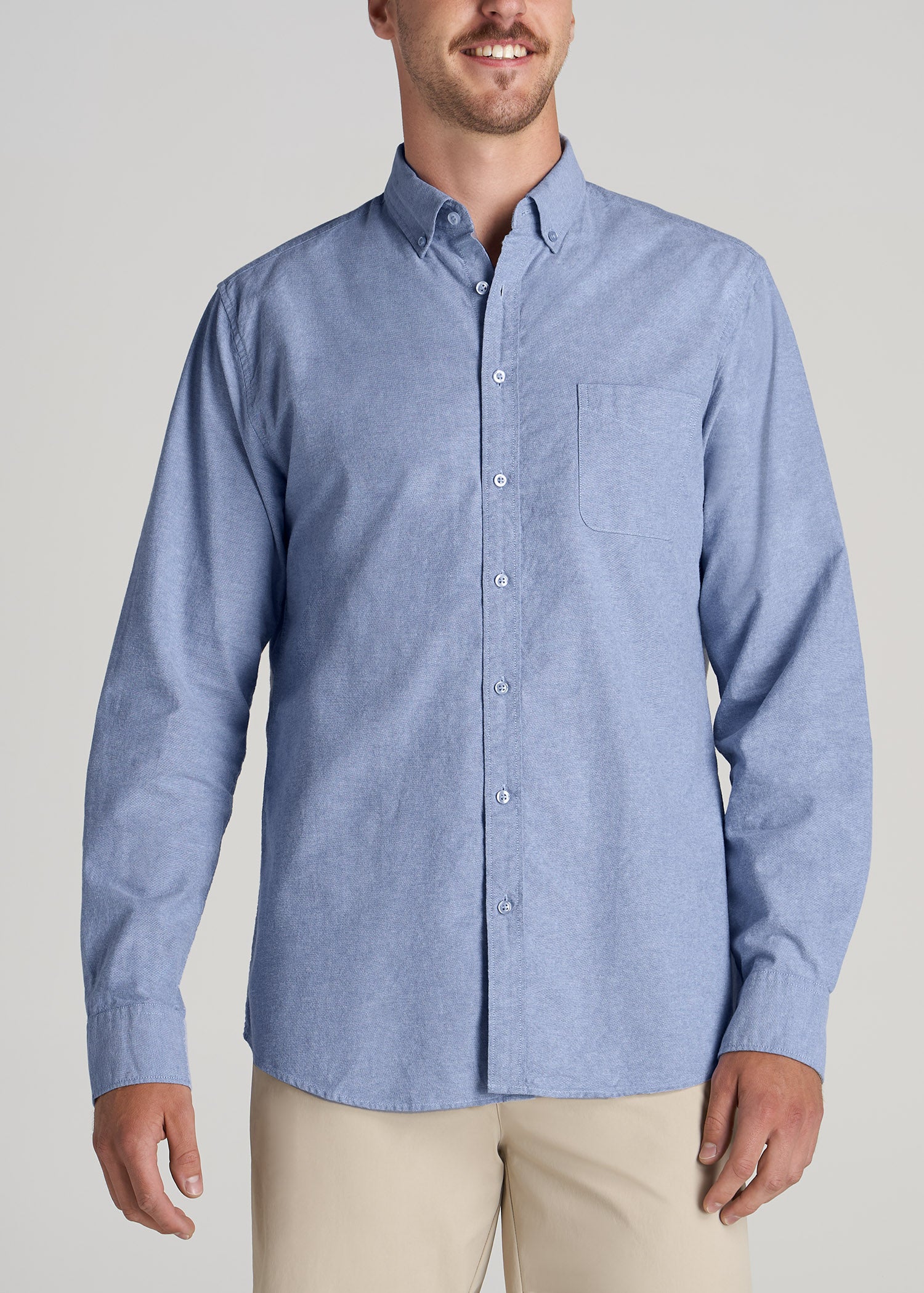 Essentials Men's Regular-Fit Long-Sleeve Oxford Shirt, Blue