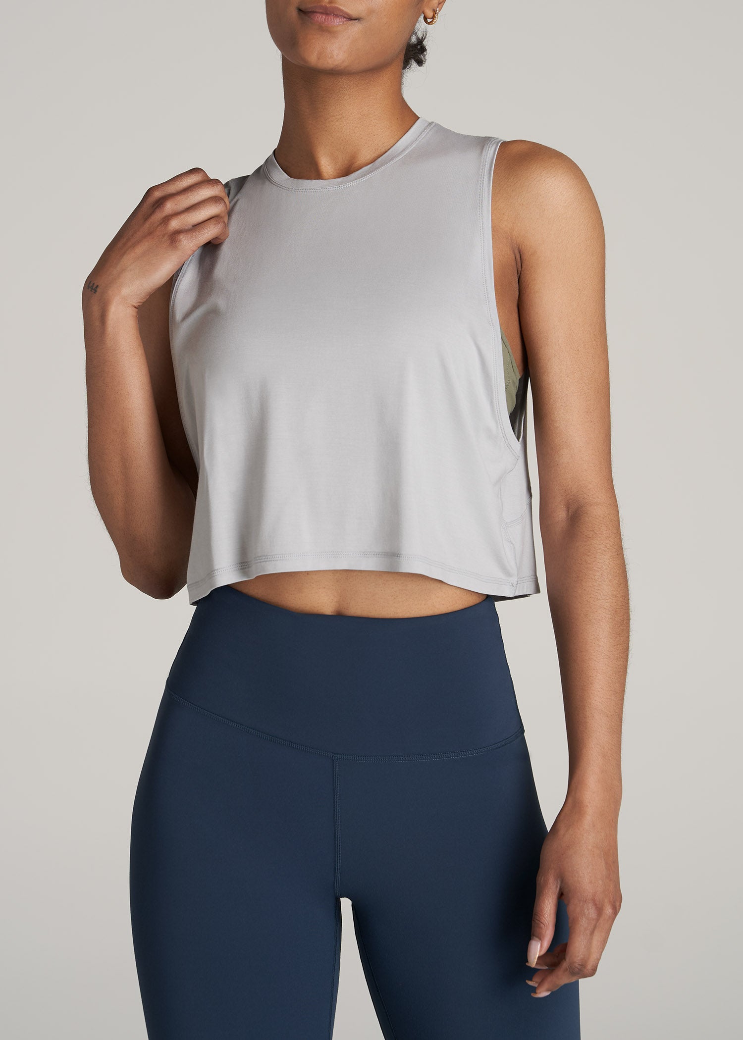 Athletic Cropped Muscle Tank Top for Tall Women in Grey Mix