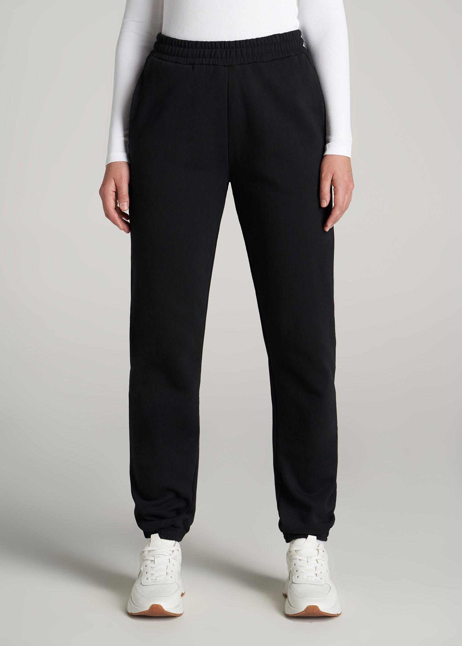 Wearever Fleece Relaxed Women's Tall Sweatpants in Black