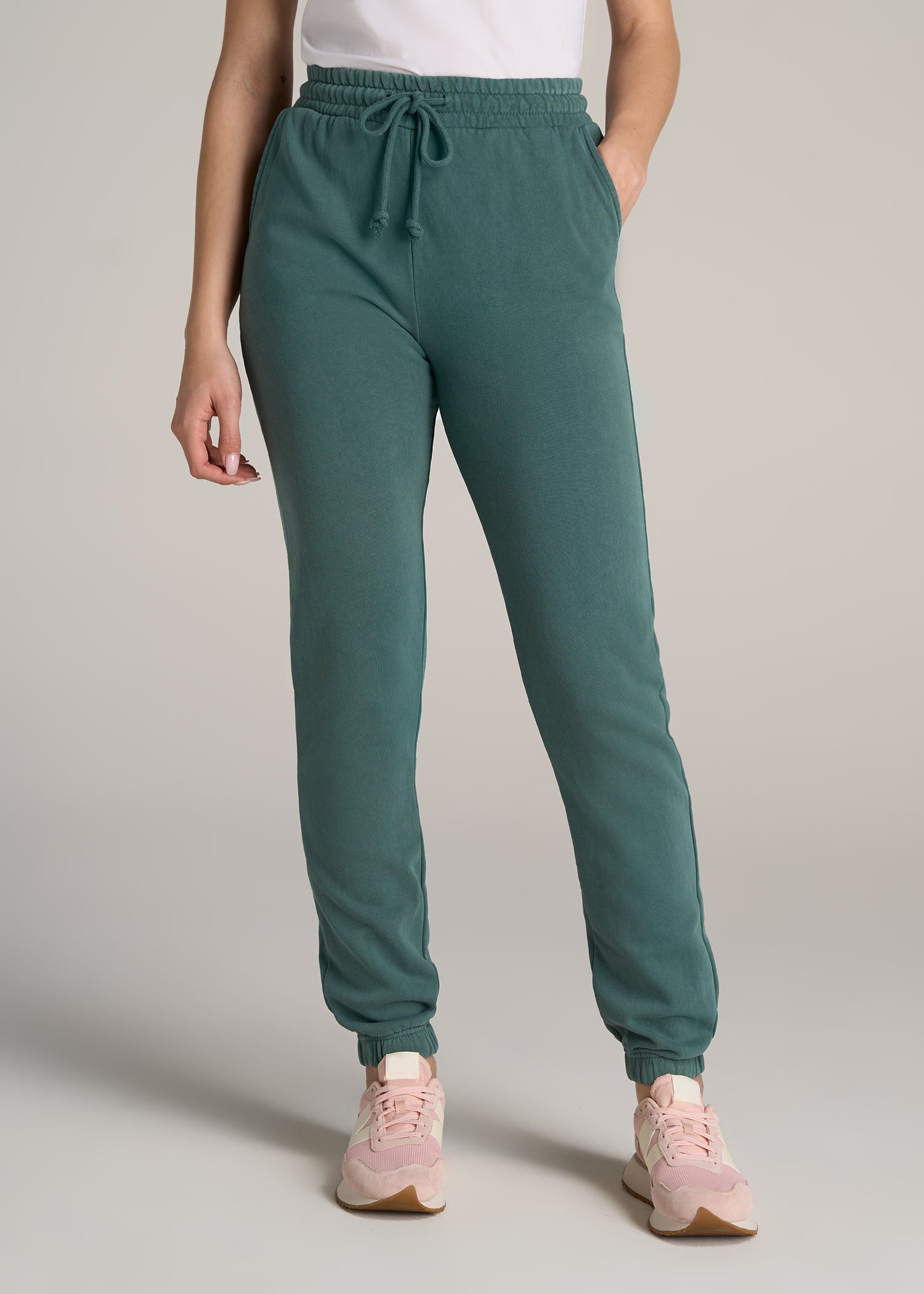 Wearever Fleece SLIM-FIT High-Waisted Women's Garment Dye Sweatpants in  Juniper Green