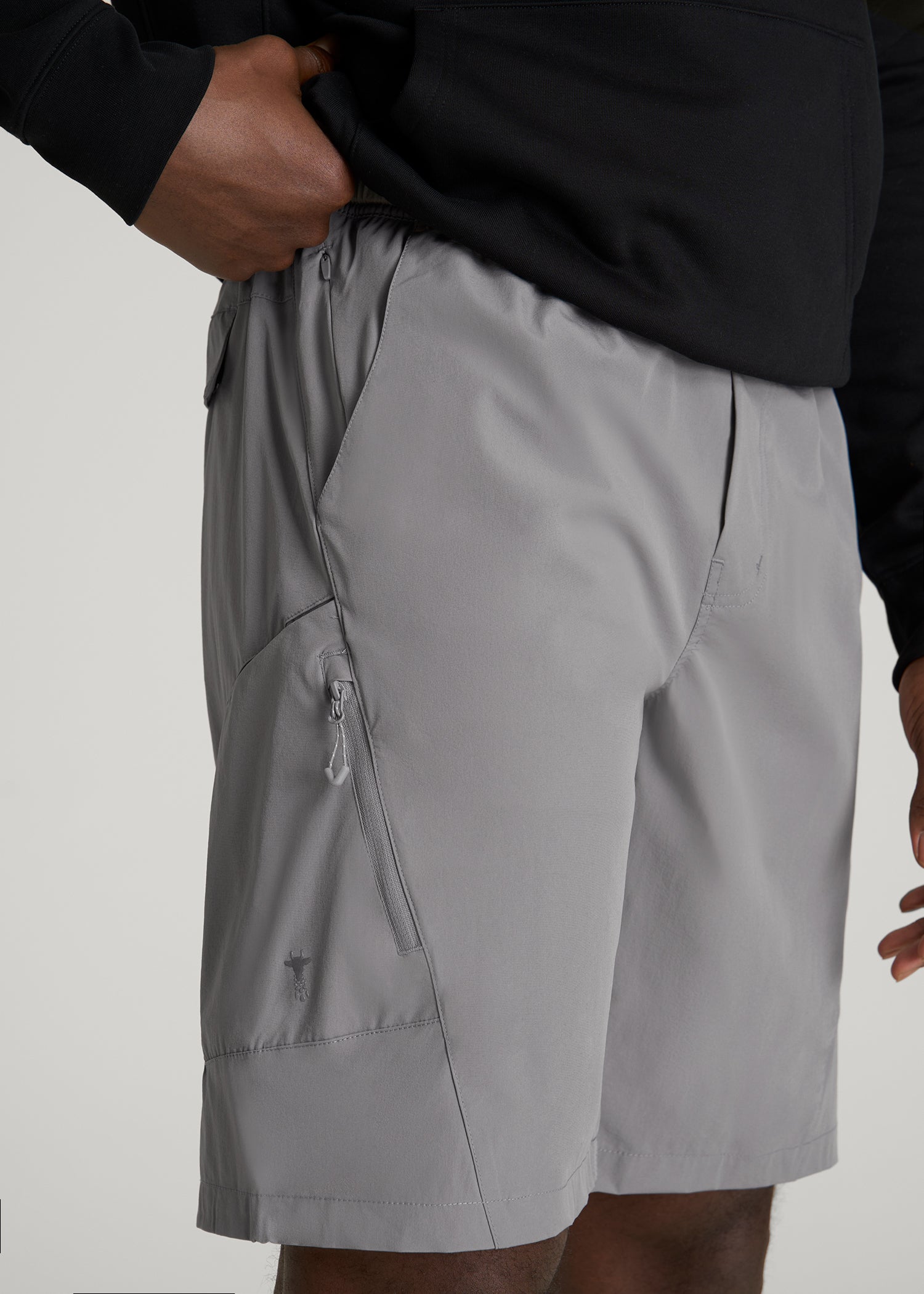 10 Pocket Hiking Short for Tall Men in Pebble Grey