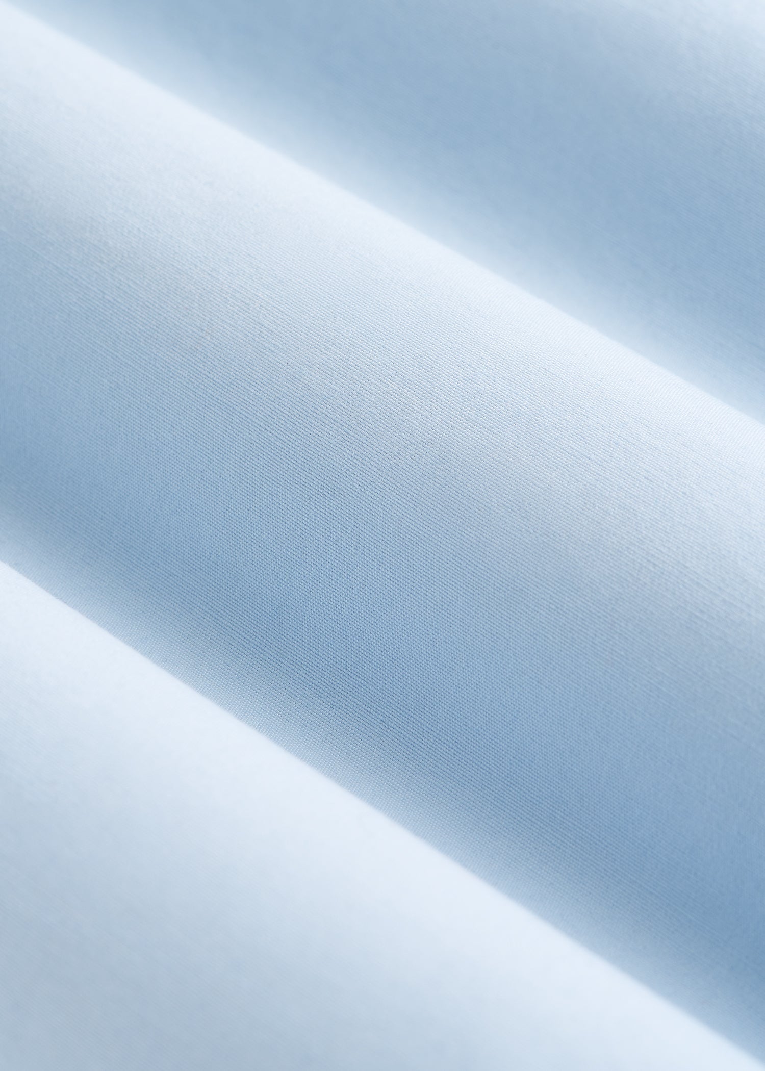 Bermuda Shorts for Tall Men in Ice Blue