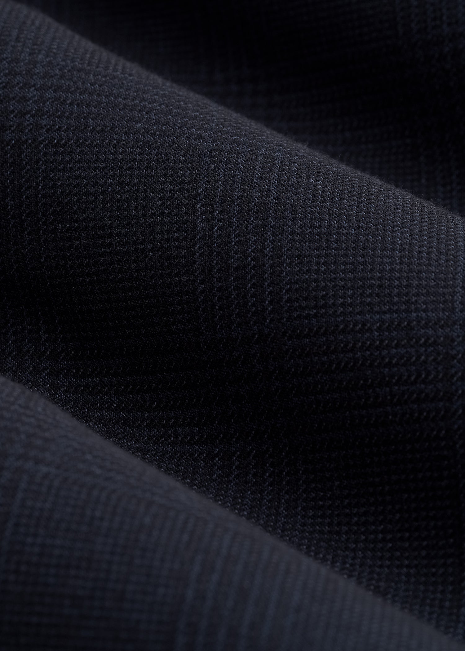 Core Blazer for Tall Men in Black and Blue Plaid