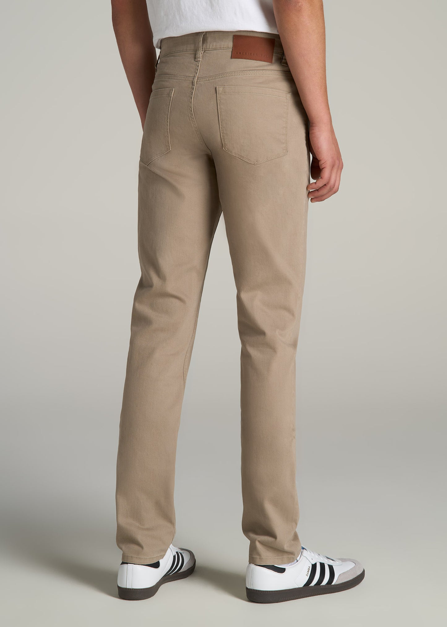 Carman Tapered Fit Colored Jeans for Tall Men in Clay Wash