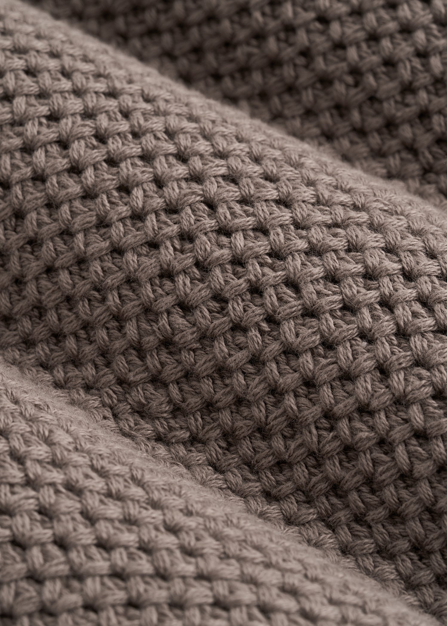 Chunky Knit Textured Crewneck Sweater for Tall Men in Portobello