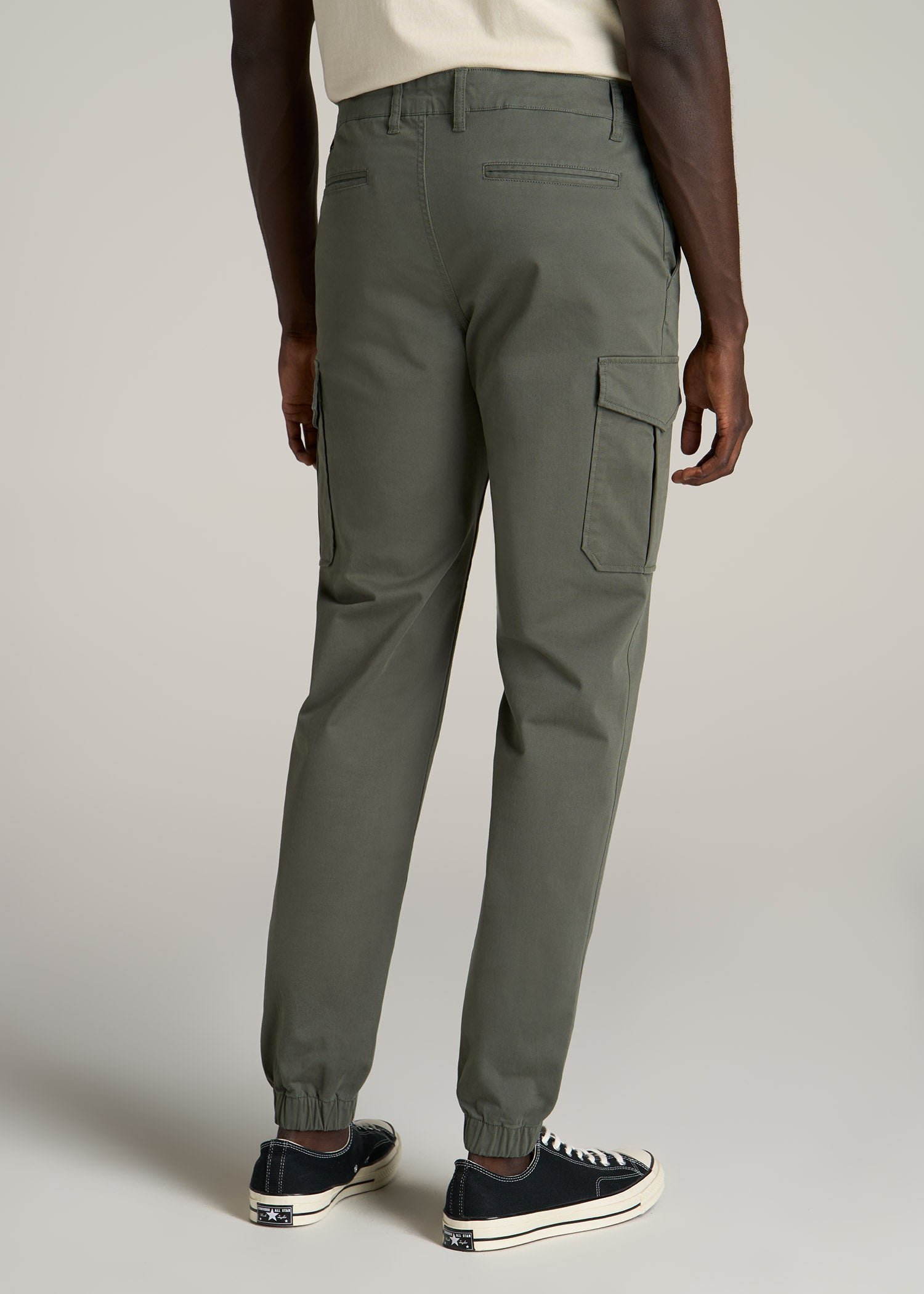 Tapered-Fit Stretch Cotton Cargo Jogger Pants for Tall Men in Spring Olive 28 / Tall / Spring Olive