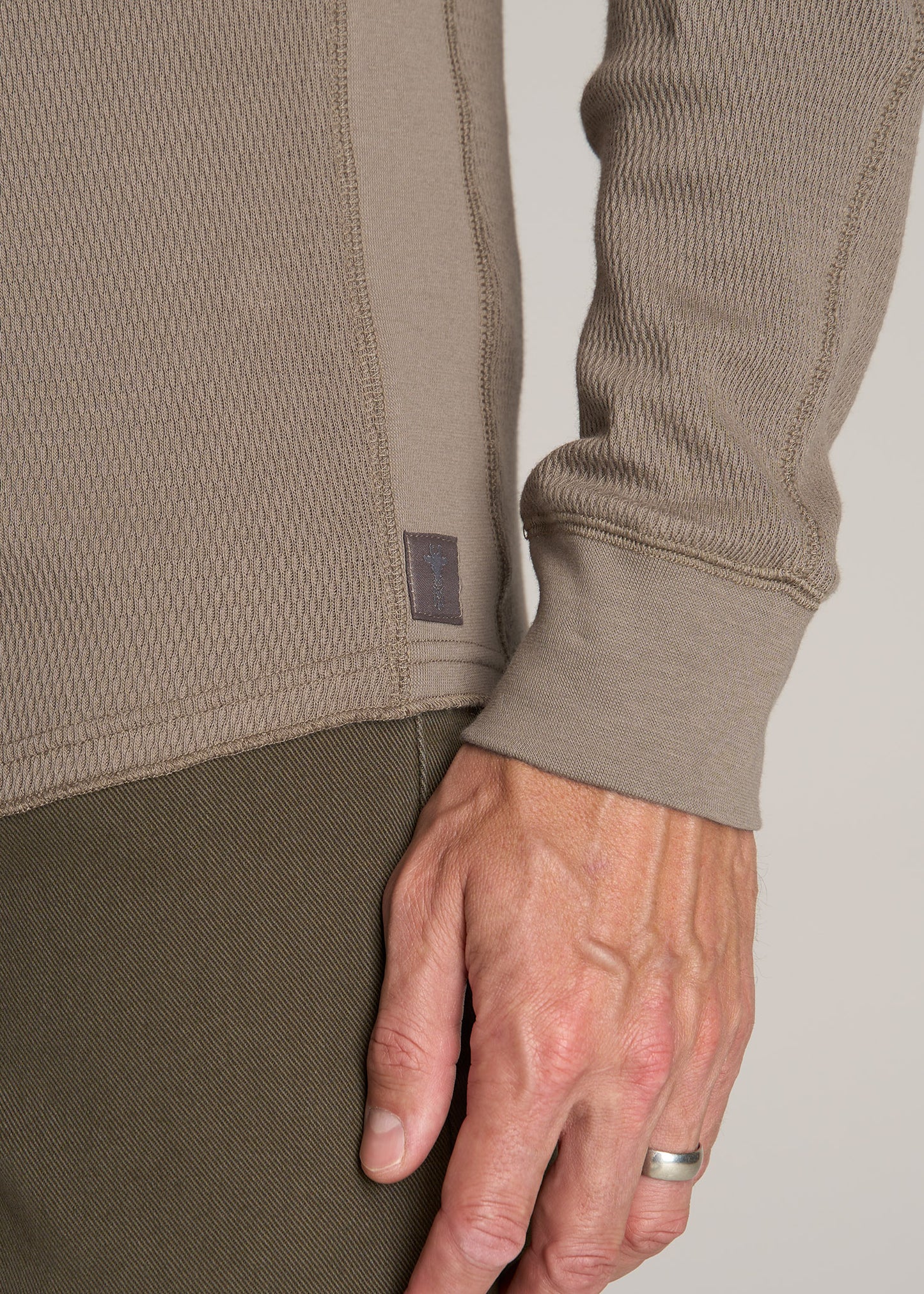 American-Tall-Men-Double-Honeycomb-Thermal-LS-Henley-Dark-Sand-detail